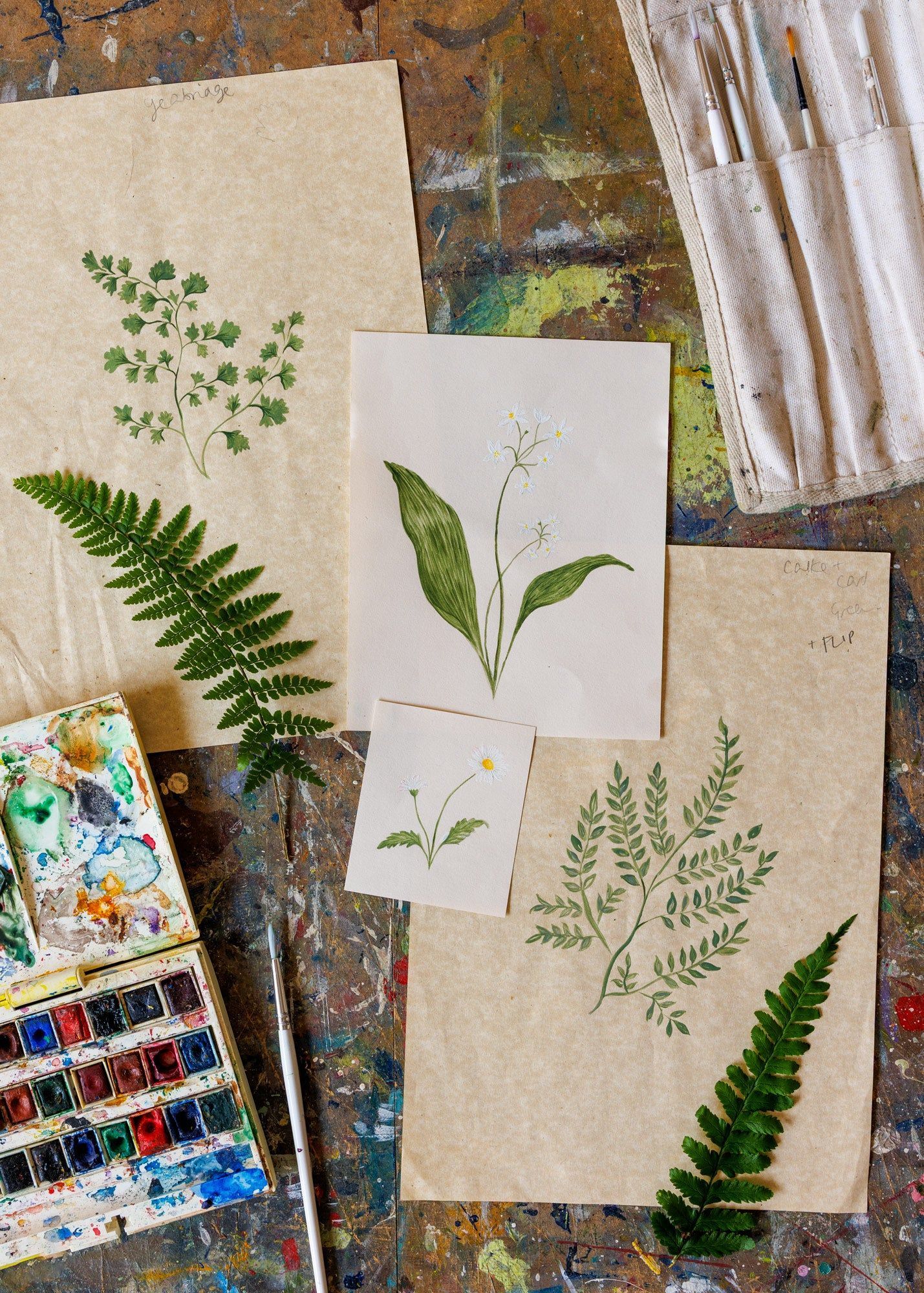 Herbarium Forest Grasscloth Wallpaper - Ivory