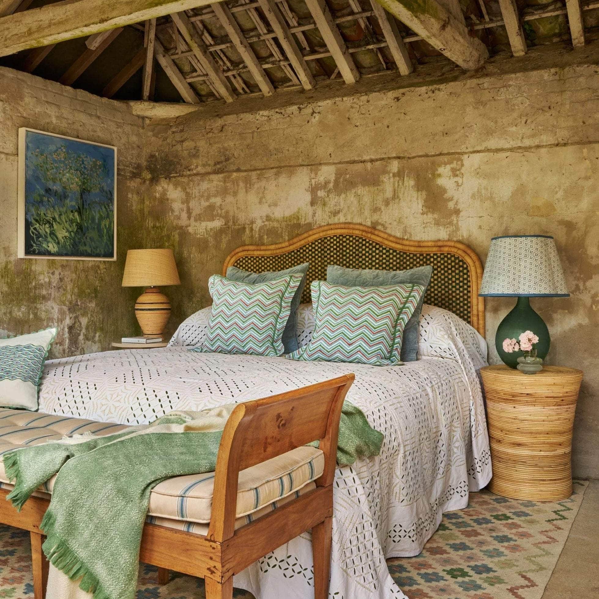 Scalloped Finestra Lampshade - Blue