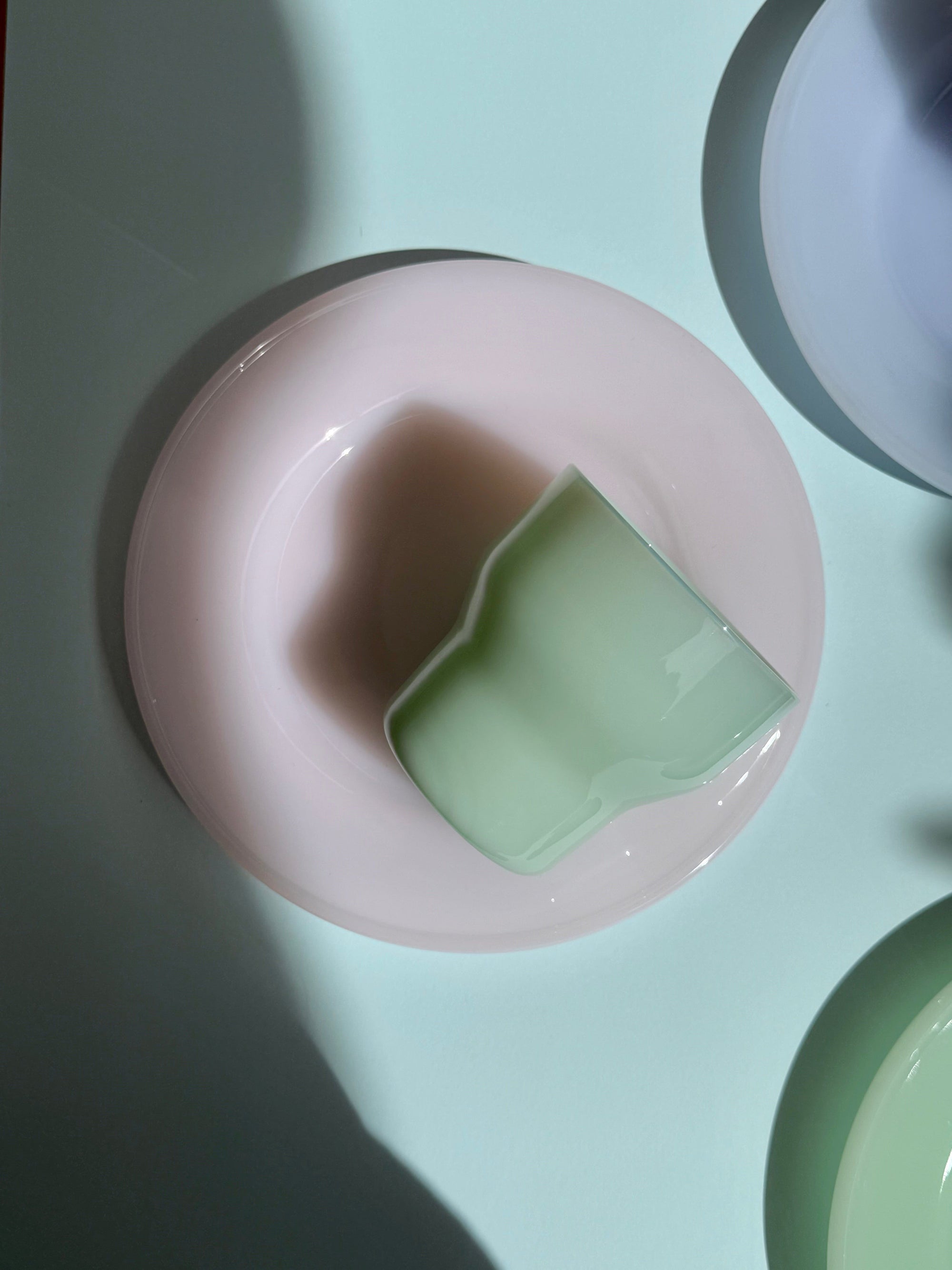 Brisita Plate - Light Pink