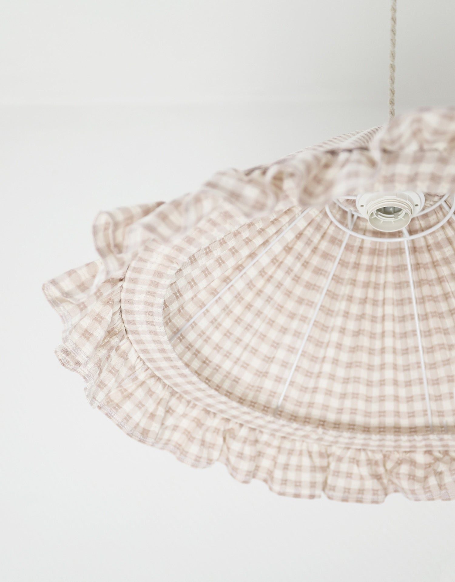 Conical Pendant Light With Ruffle Emilia “Petits Carreaux Beige”
