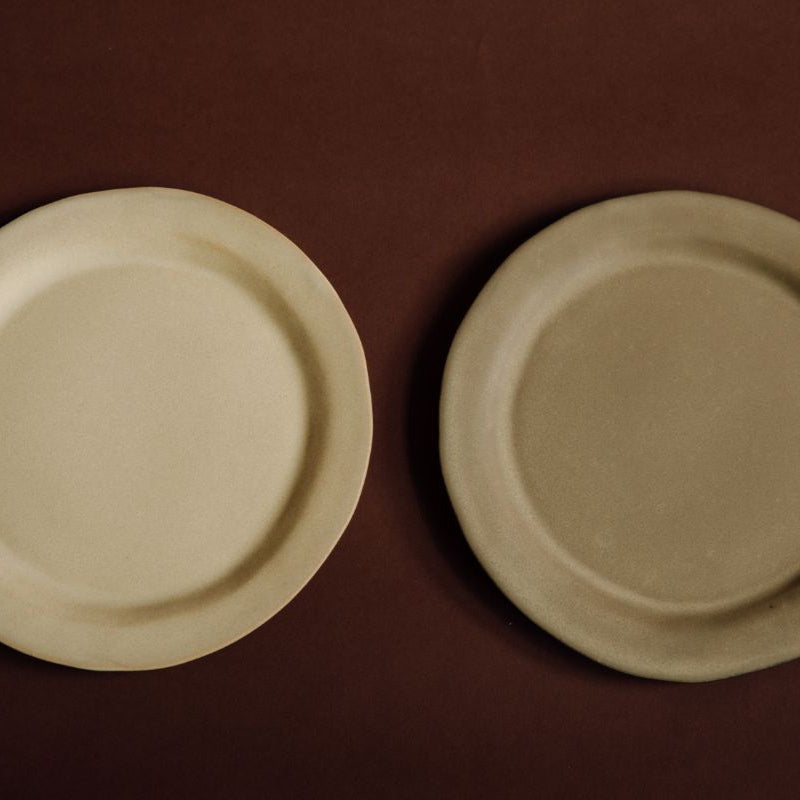 Yukina Omori Flat plate (Light Beige / Dark Beige)
