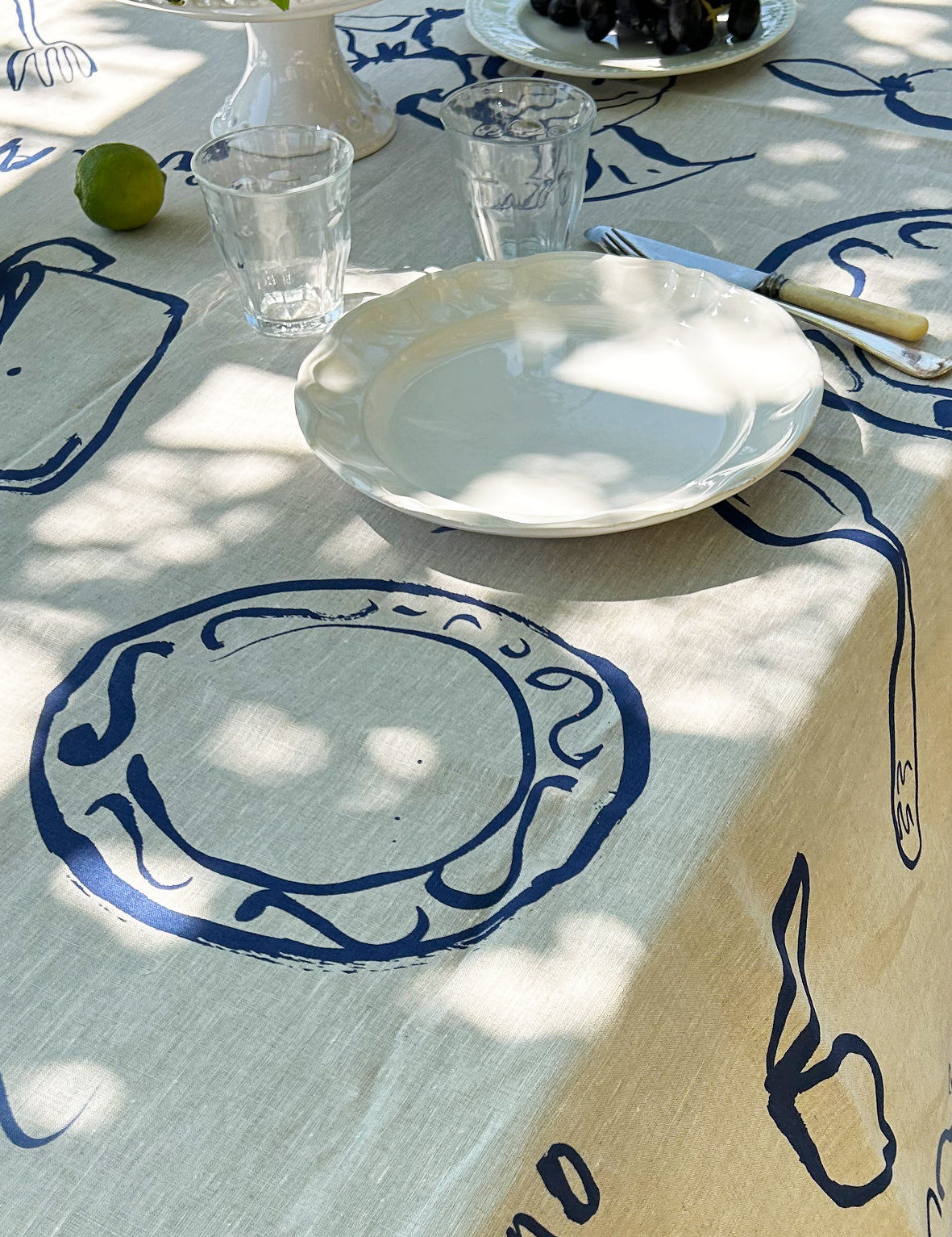 Ciao Bella Linen Tablecloth