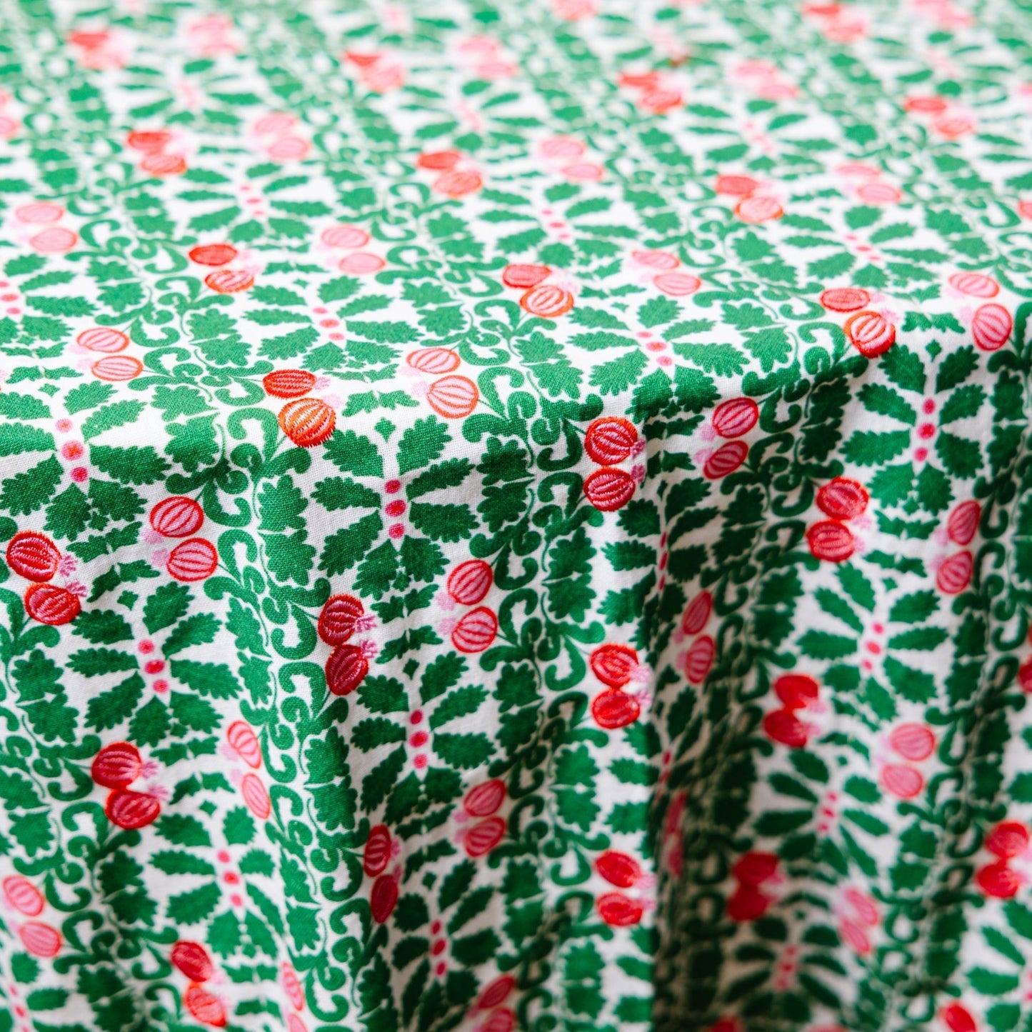 Pomegranate Round Tablecloth