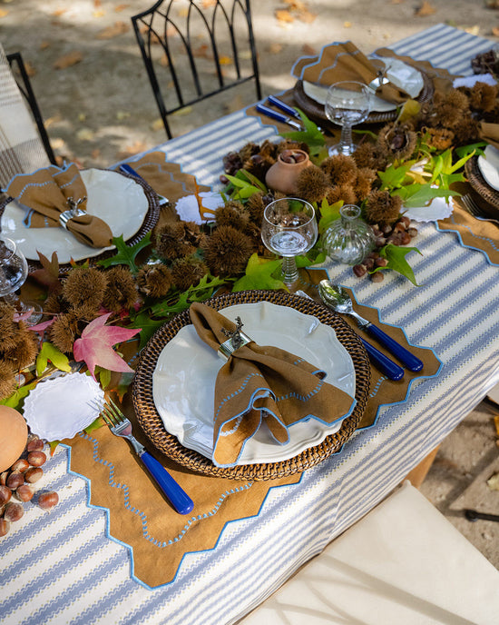 Alba Placemat, Brown with Light Blue