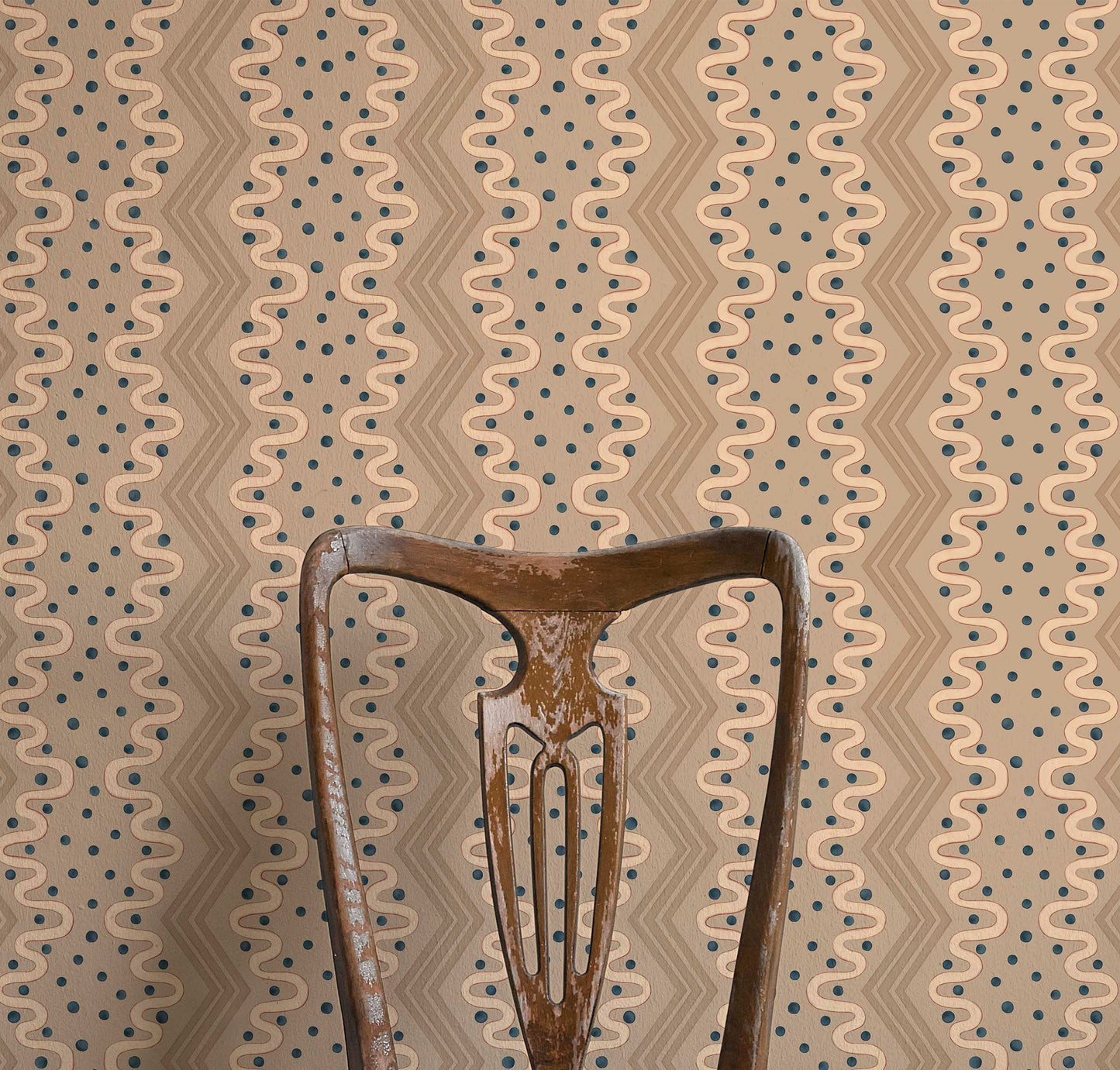 Madame Ziggle Wallpaper - Oat