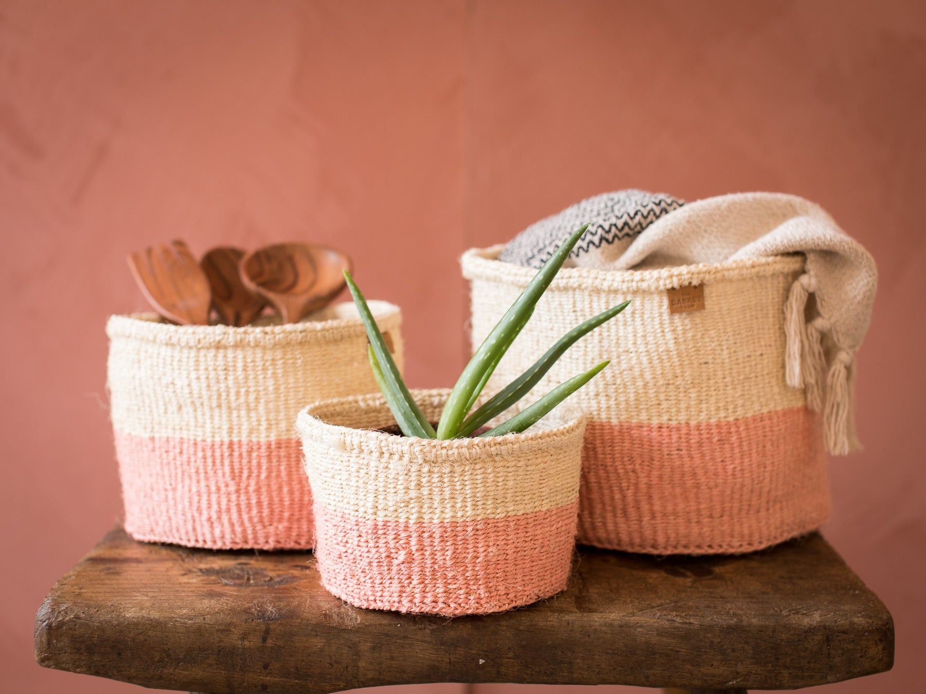 JIONI: Dusky Pink Colour Block Woven Basket