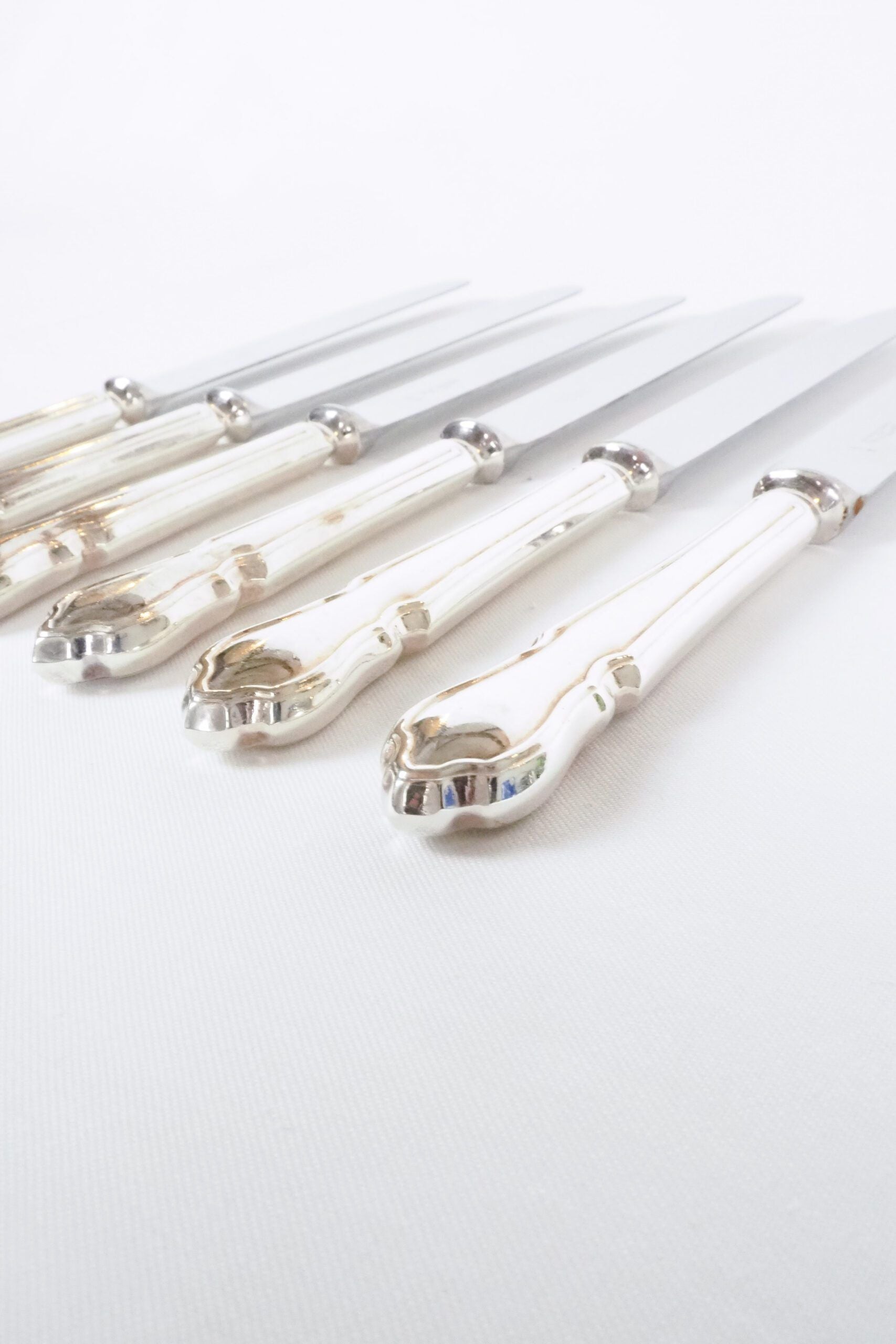 6 Vintage Silver Plate Knives