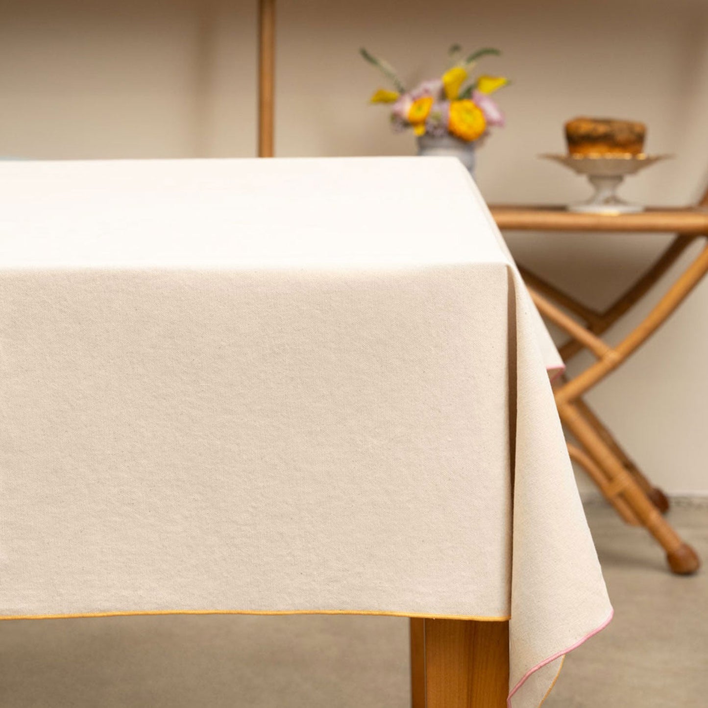 Macaw Burlap Tablecloth