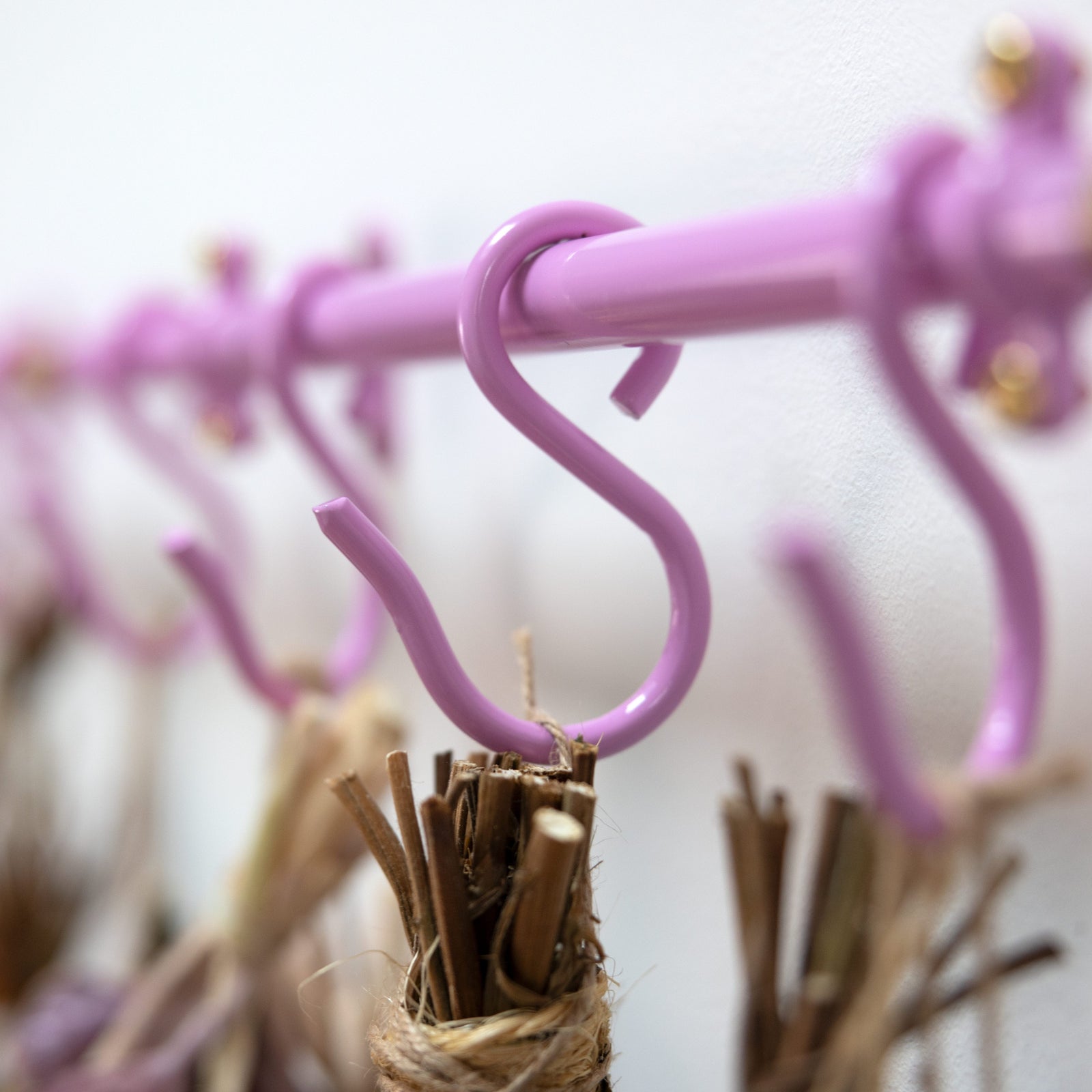 The 80cm Pink Hanging Rail