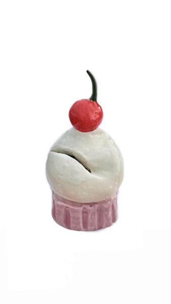 Set of 2 Name Tag Holders Croissant & Cupcake