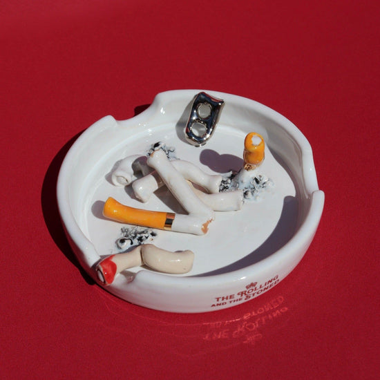 Ciggy's in the Sun Ashtray