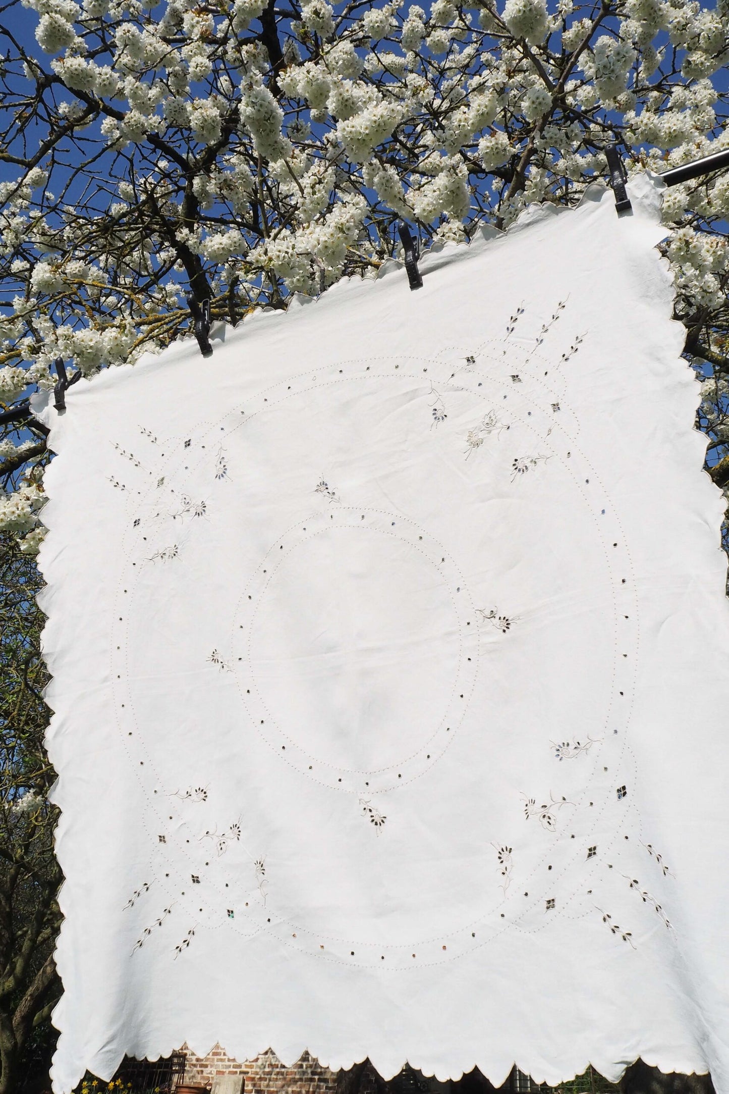 Vintage Linen Broderie Anglaise Tablecloth