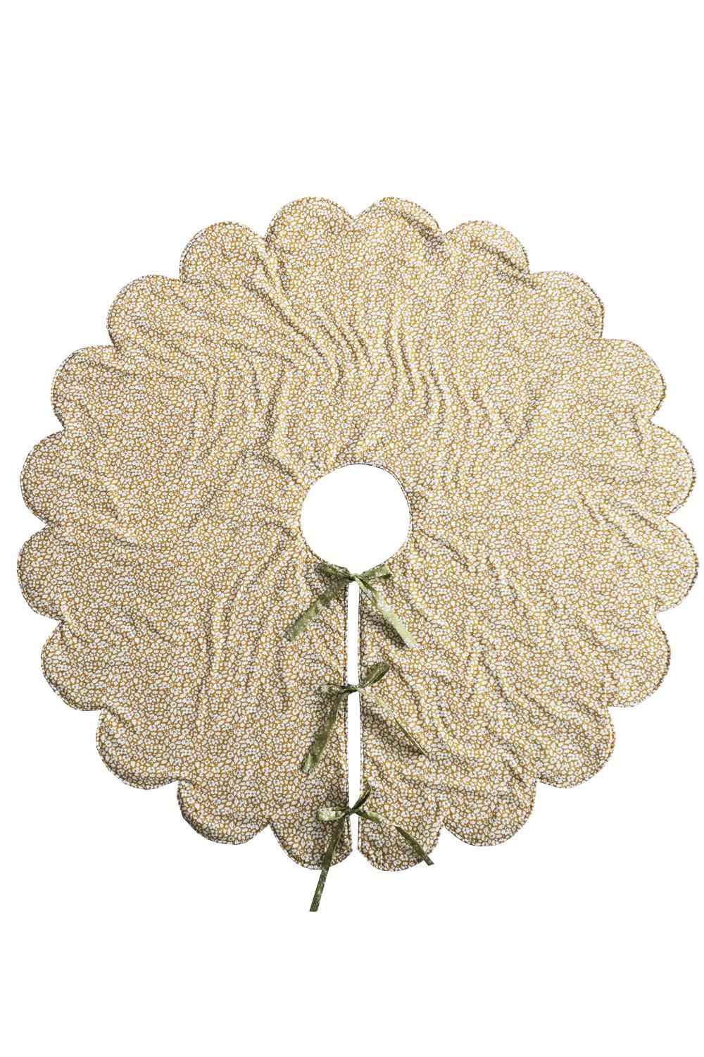 Reversible Christmas Tree Skirt made with Liberty Fabric WILTSHIRE STAR