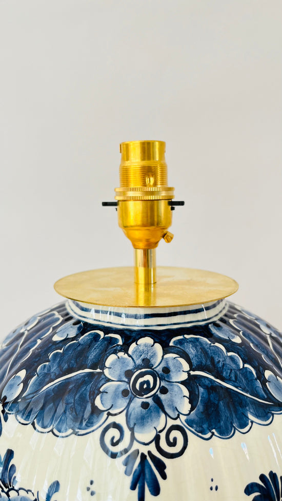 Antique Delft Bird Lamp