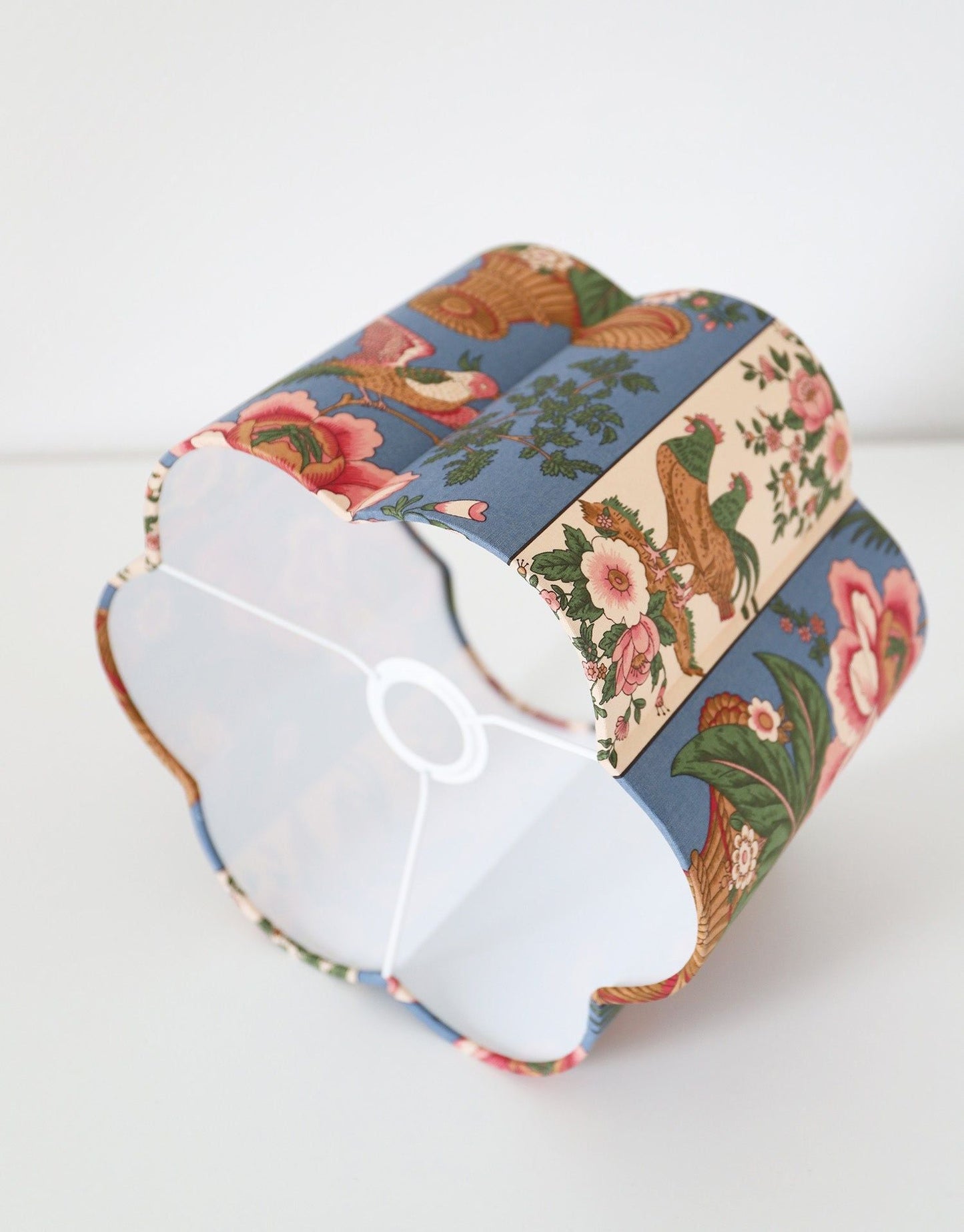Flora 'Campinia' Flower-Shaped Lampshade