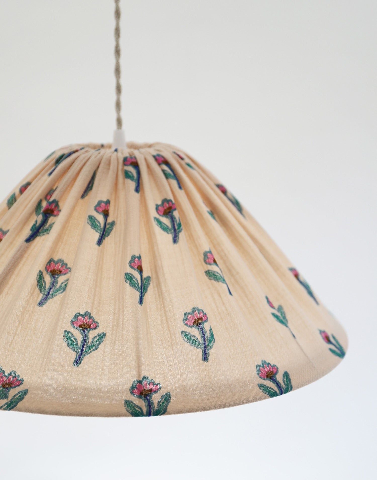 Conical Pendant Light Small Flowers Malala “Flora”