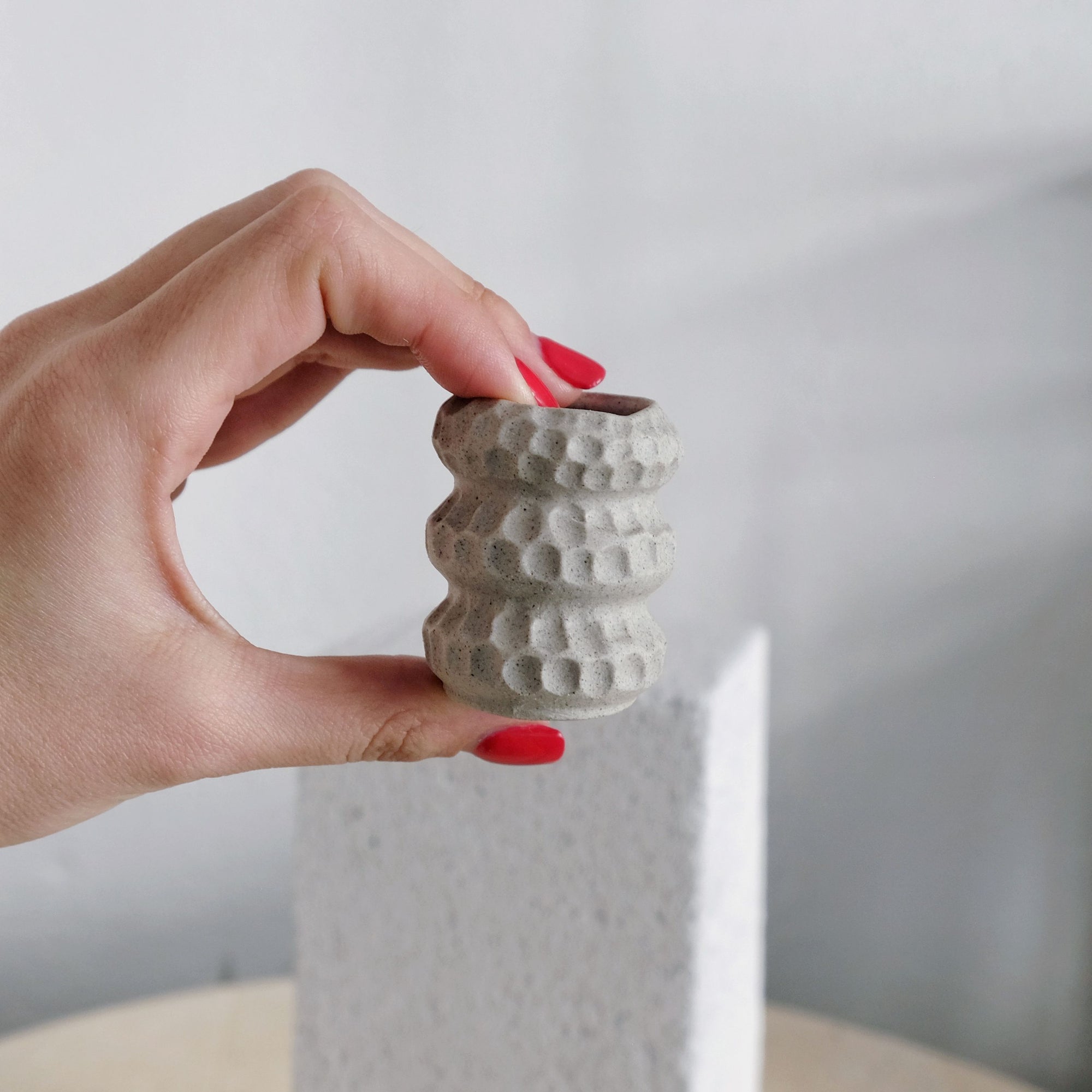 Hanna - Ceramic Mini Vase - Kufstein Wild Clay
