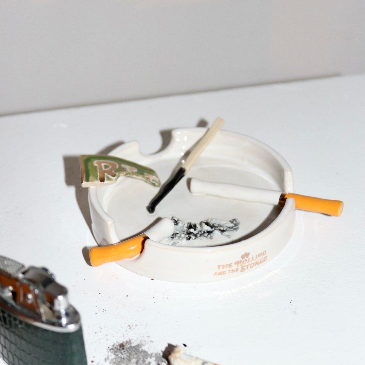 Ripped Rizzla Packet Ashtray