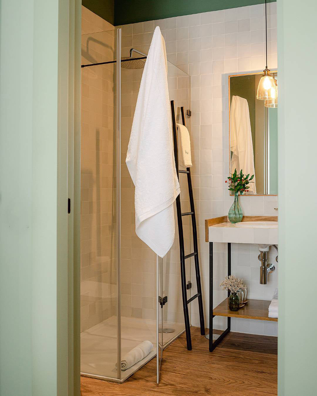 White Cotton Bath Towel