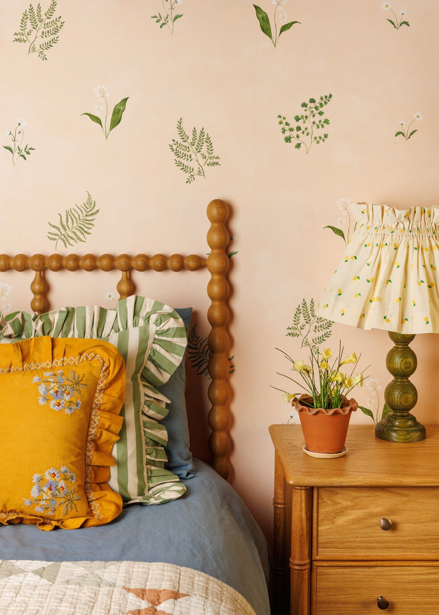 Herbarium Forest Wallpaper - Blush