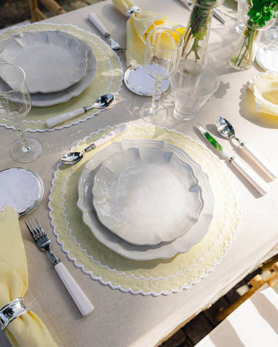 Filipa Placemat, Yellow with White