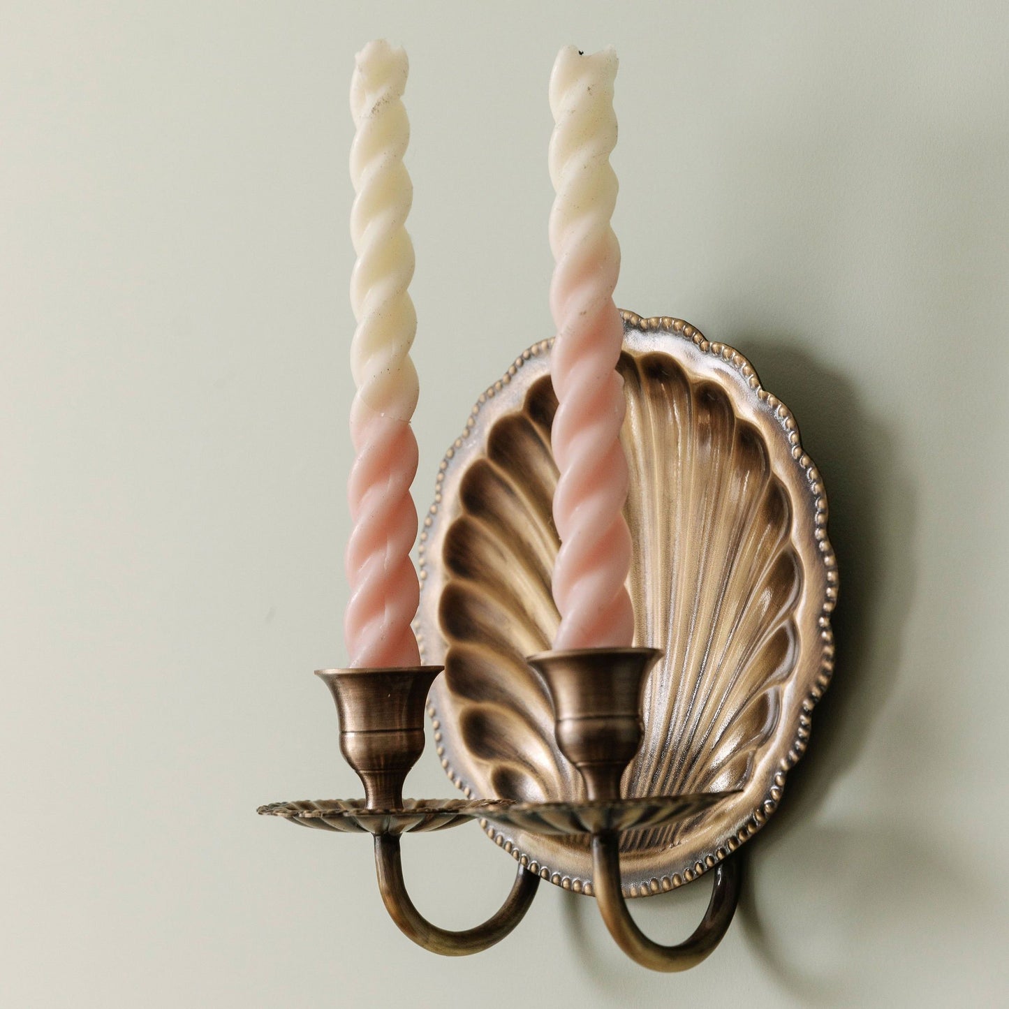 Shell Brass Wall Sconce Double (Antique)