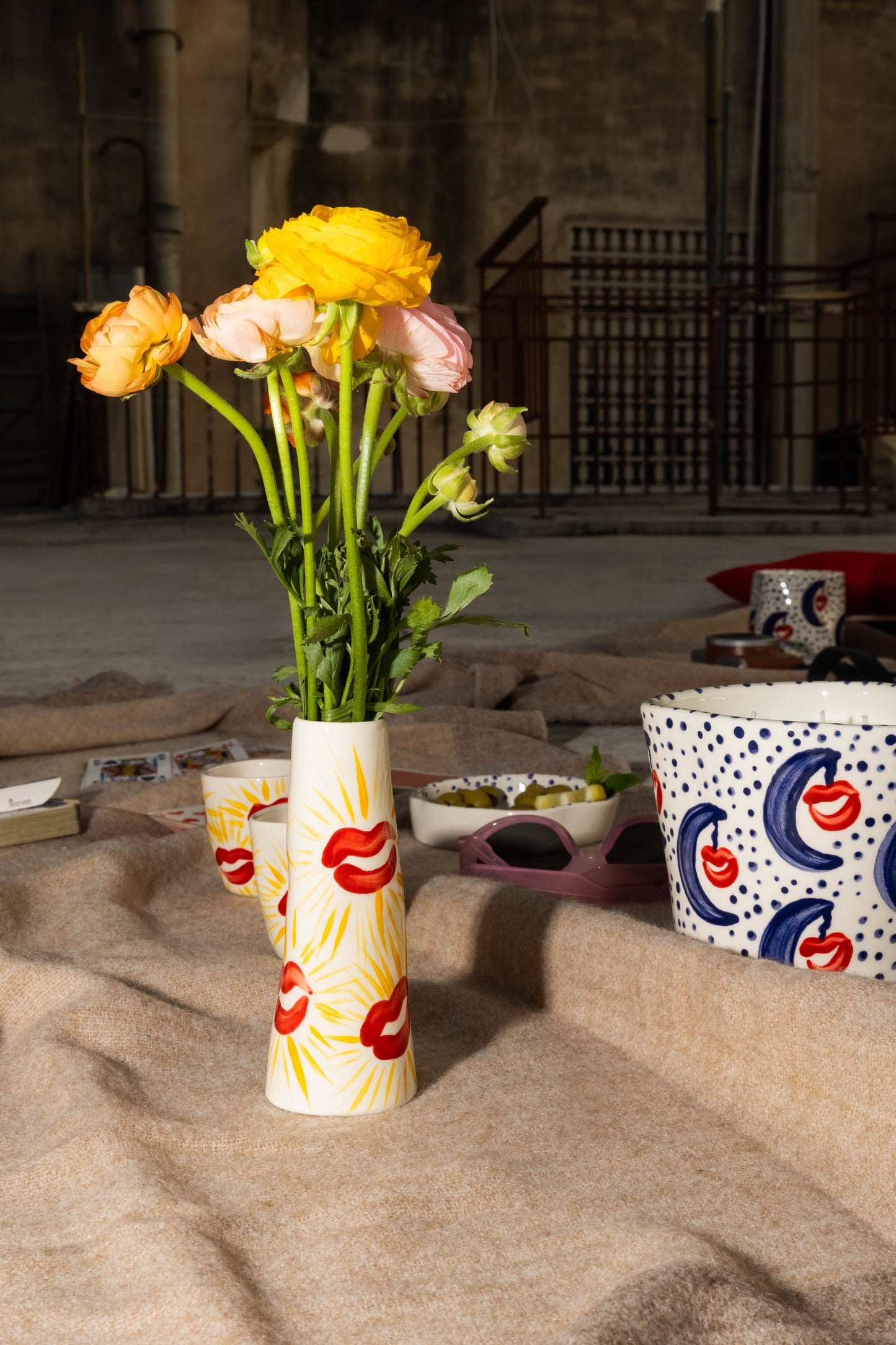 Sunkissed Stem Vase