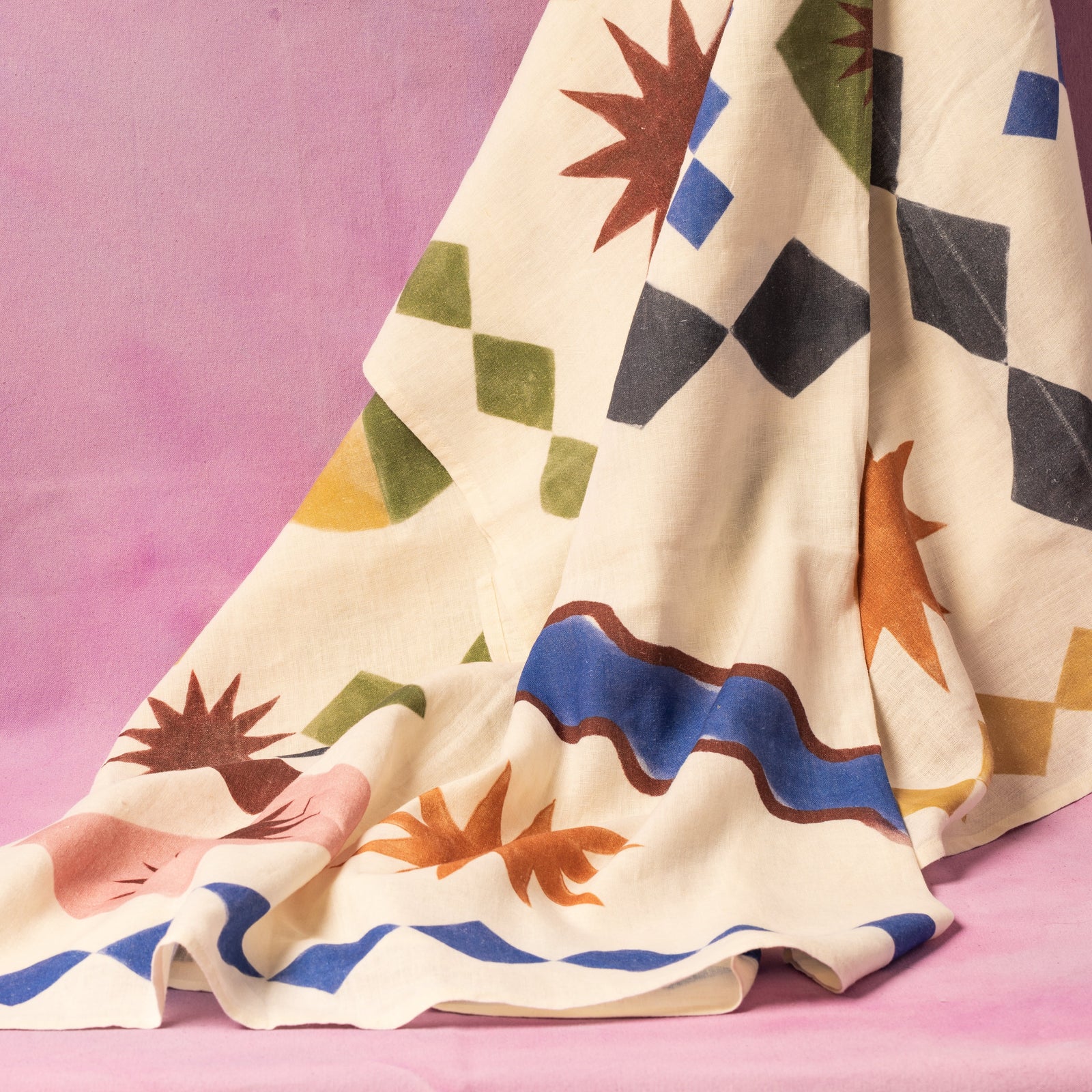 The Good Tablecloth