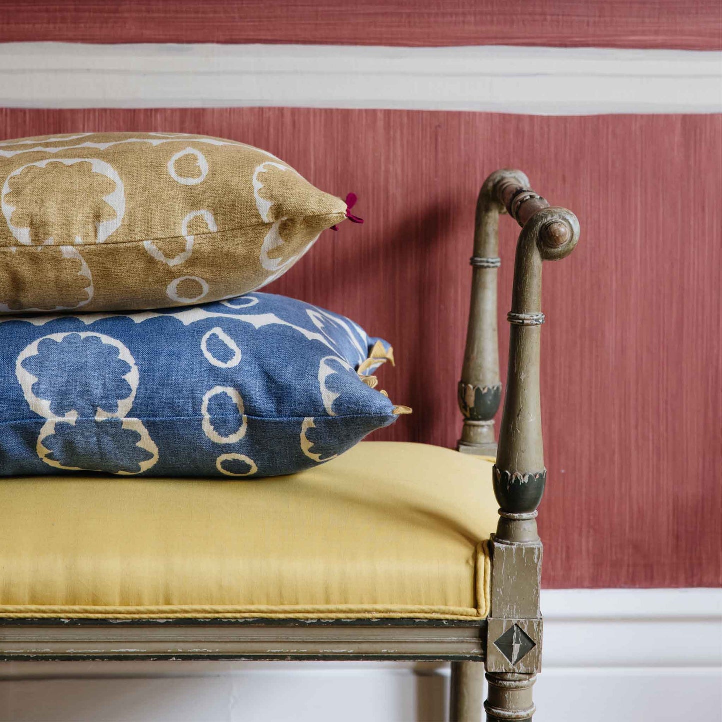 Osborne Gold Oblong Cushion