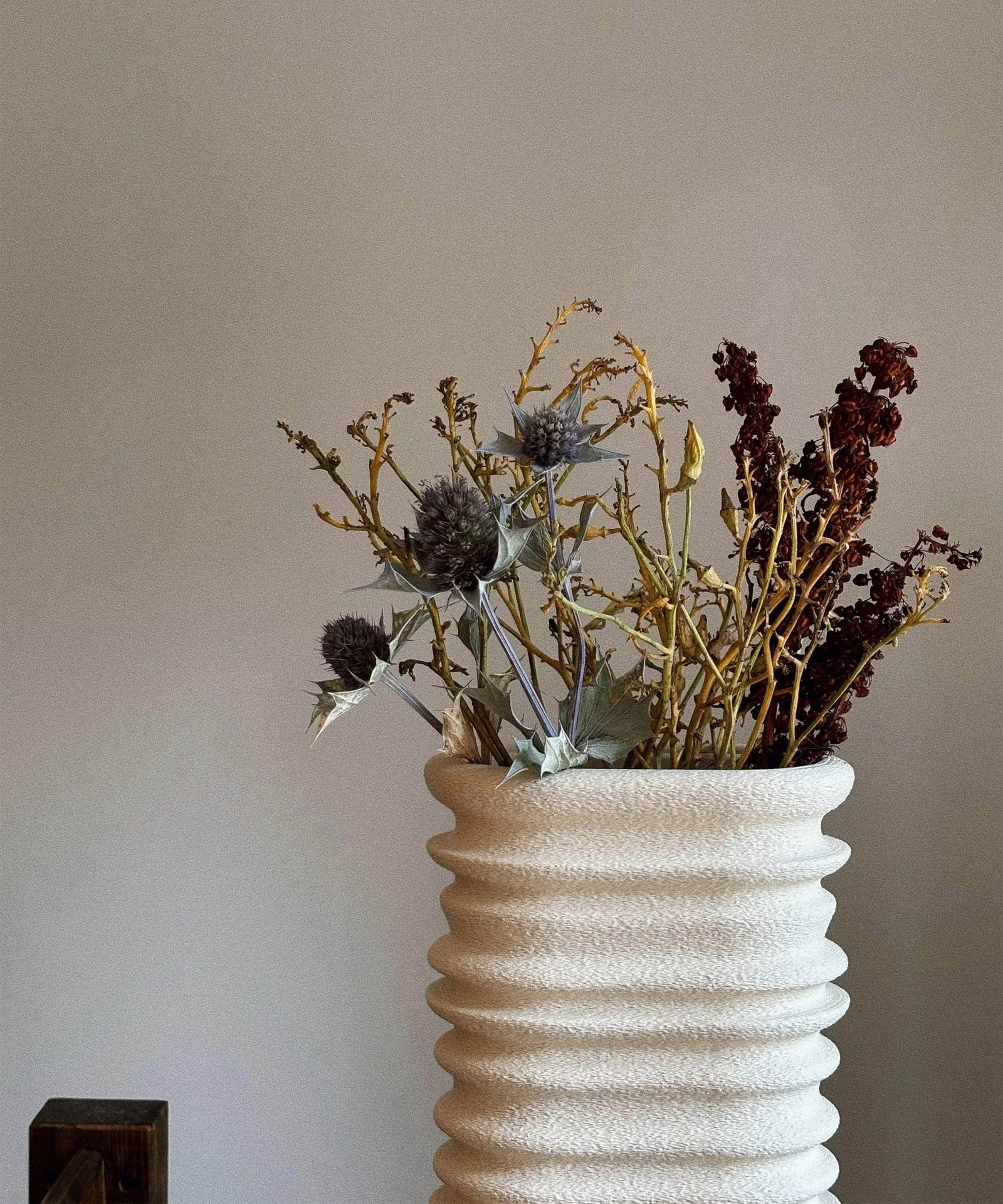 Tun | Tall Vase | Sandstone