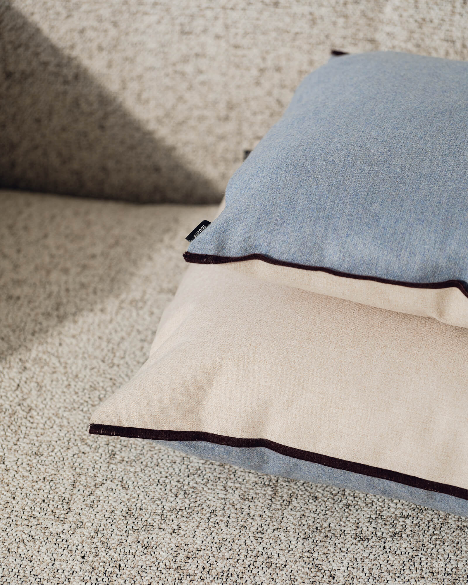 Dvu Cushion - 40 x 40 cm