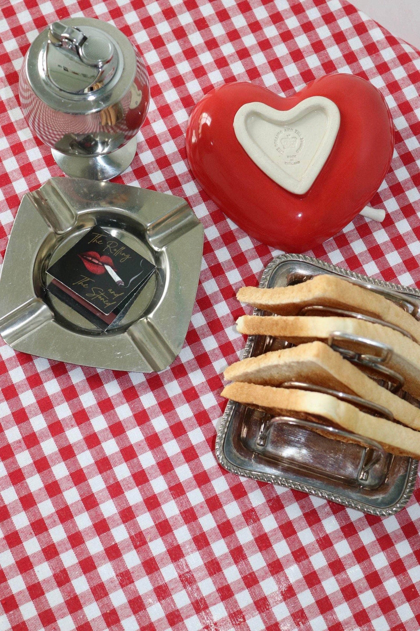 Rounded Weed Heart Ashtray