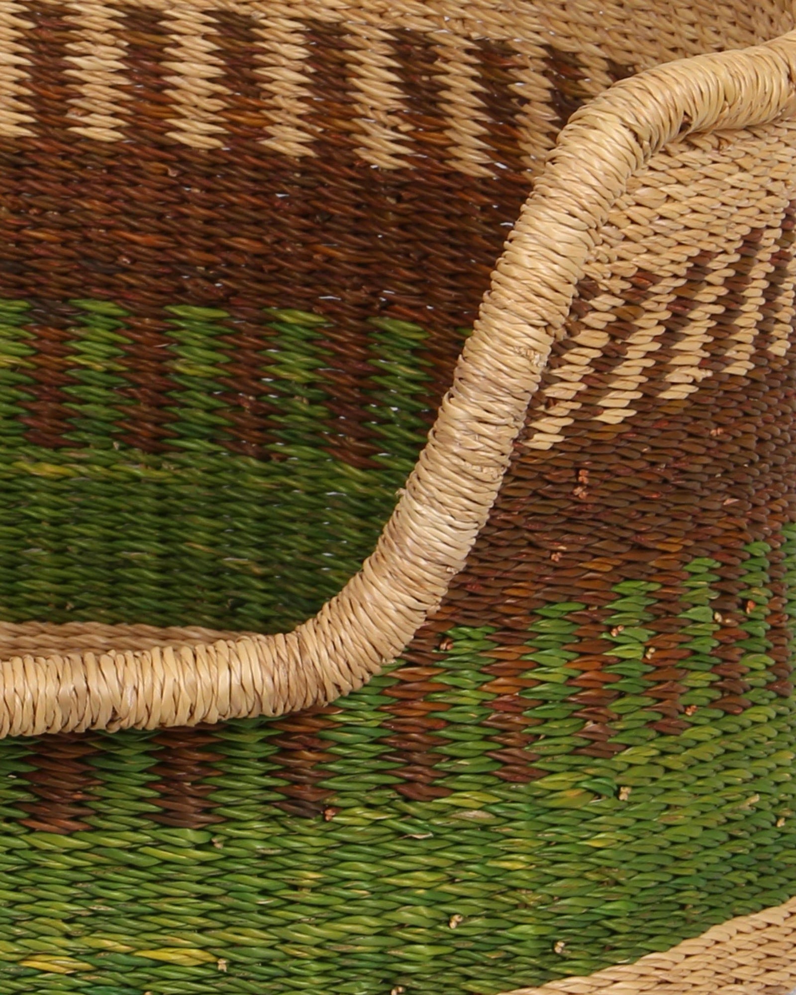MMOADOMA: Brown and Green Dog Basket - Small