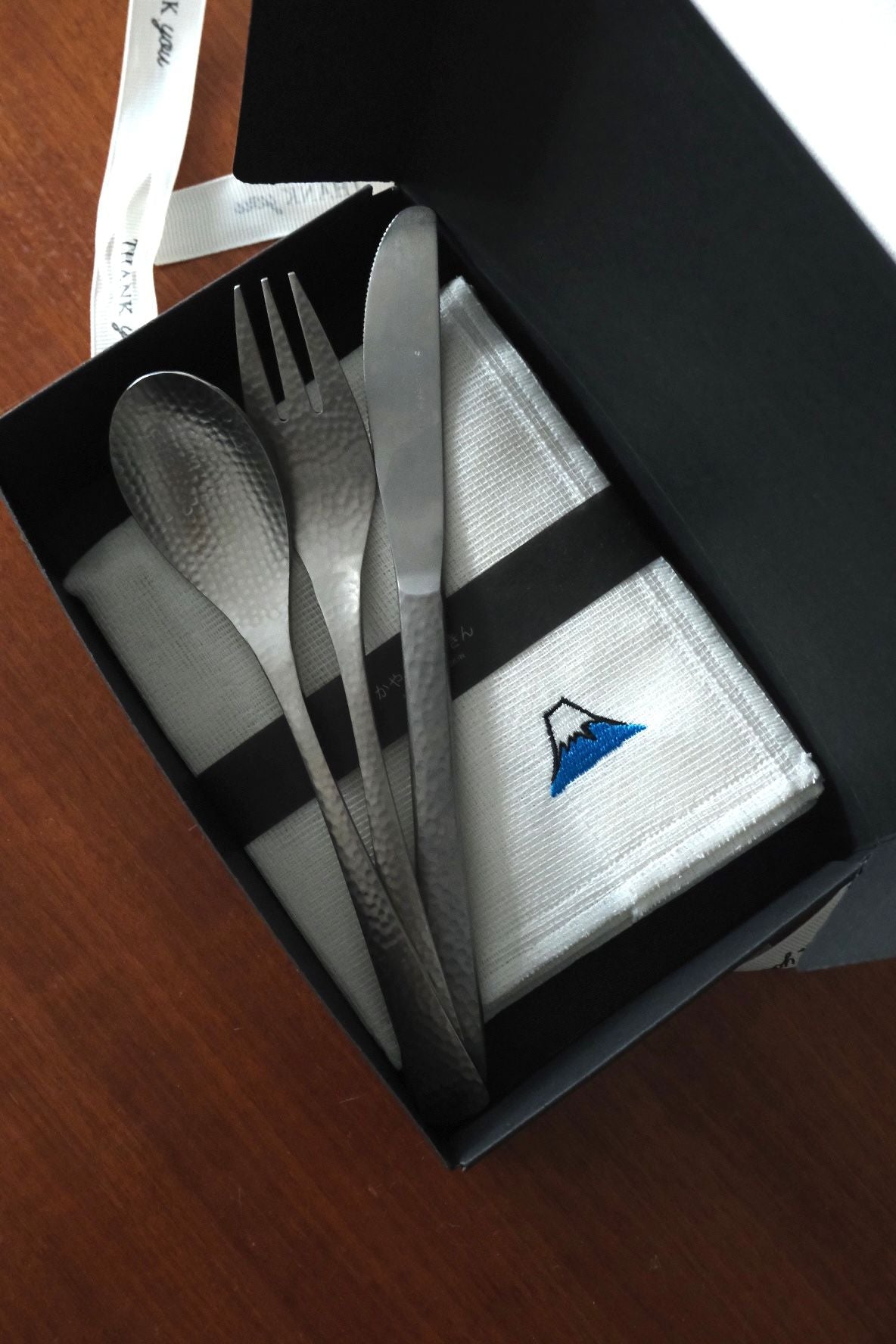 Fuji Embroidery Cloth with/without NAGORI Cutlery Gift set (3-Pieces)
