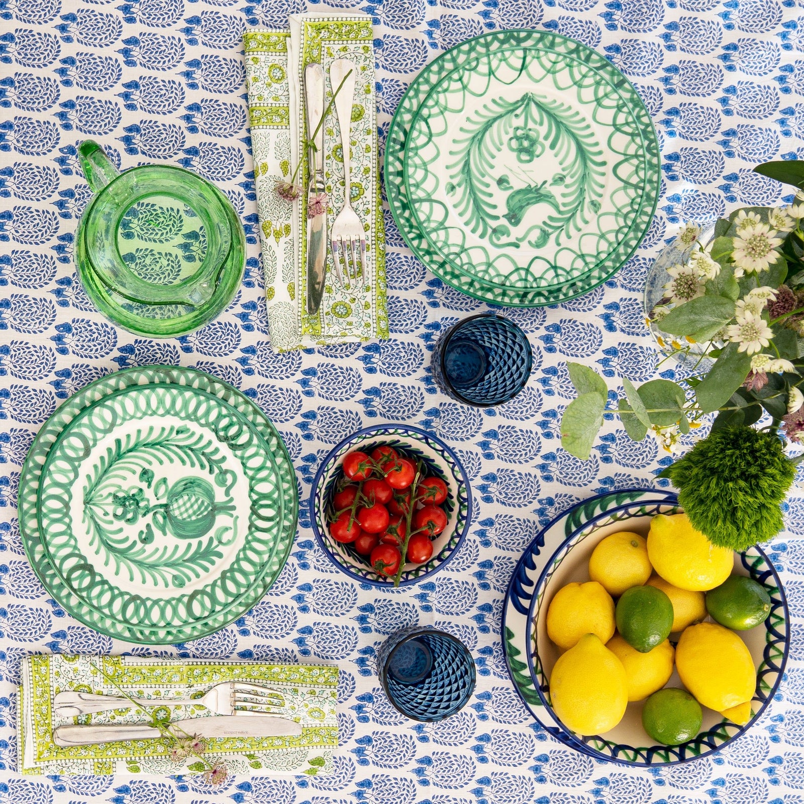 Bumble Tablecloth in Blue