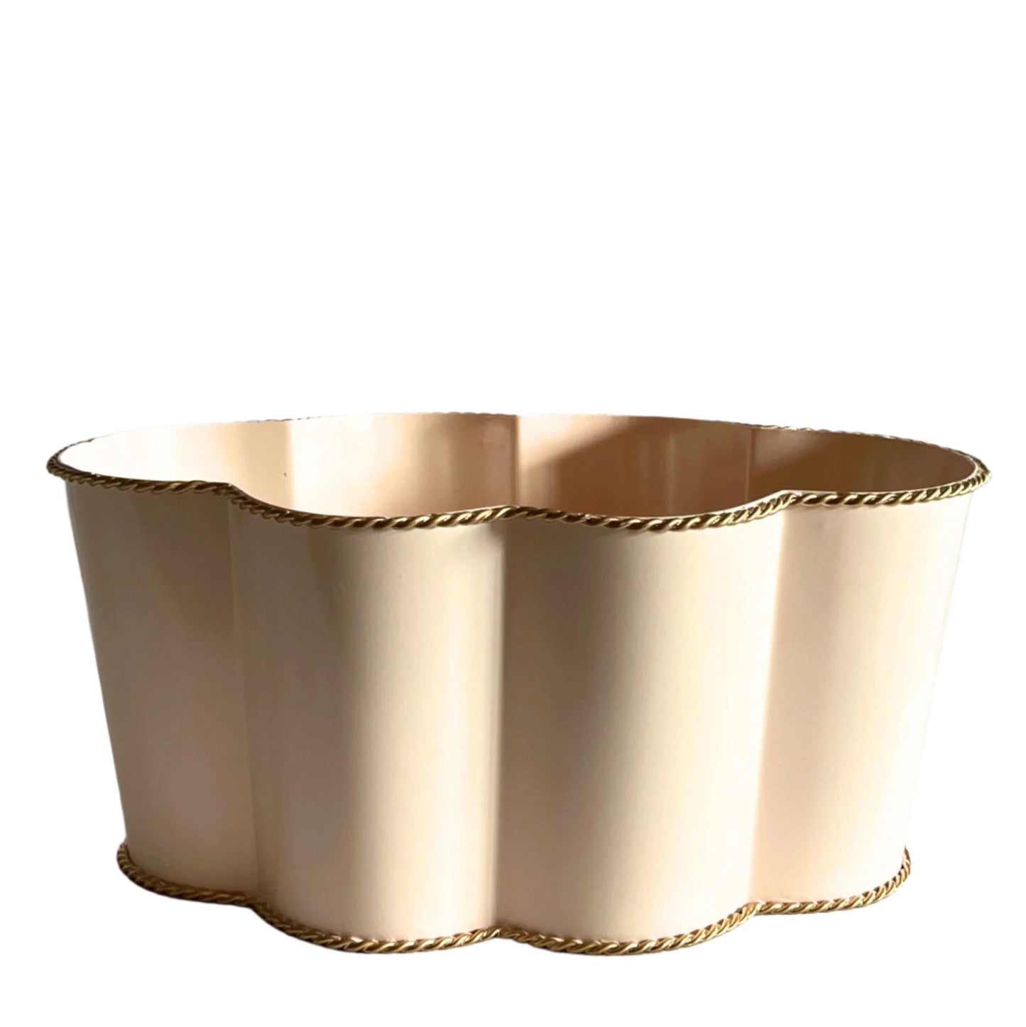 Rounded Scalloped Planter | Large | Rose Pink