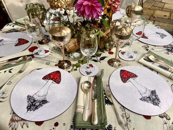 *Green and Pink Scalloped Linen Napkin
