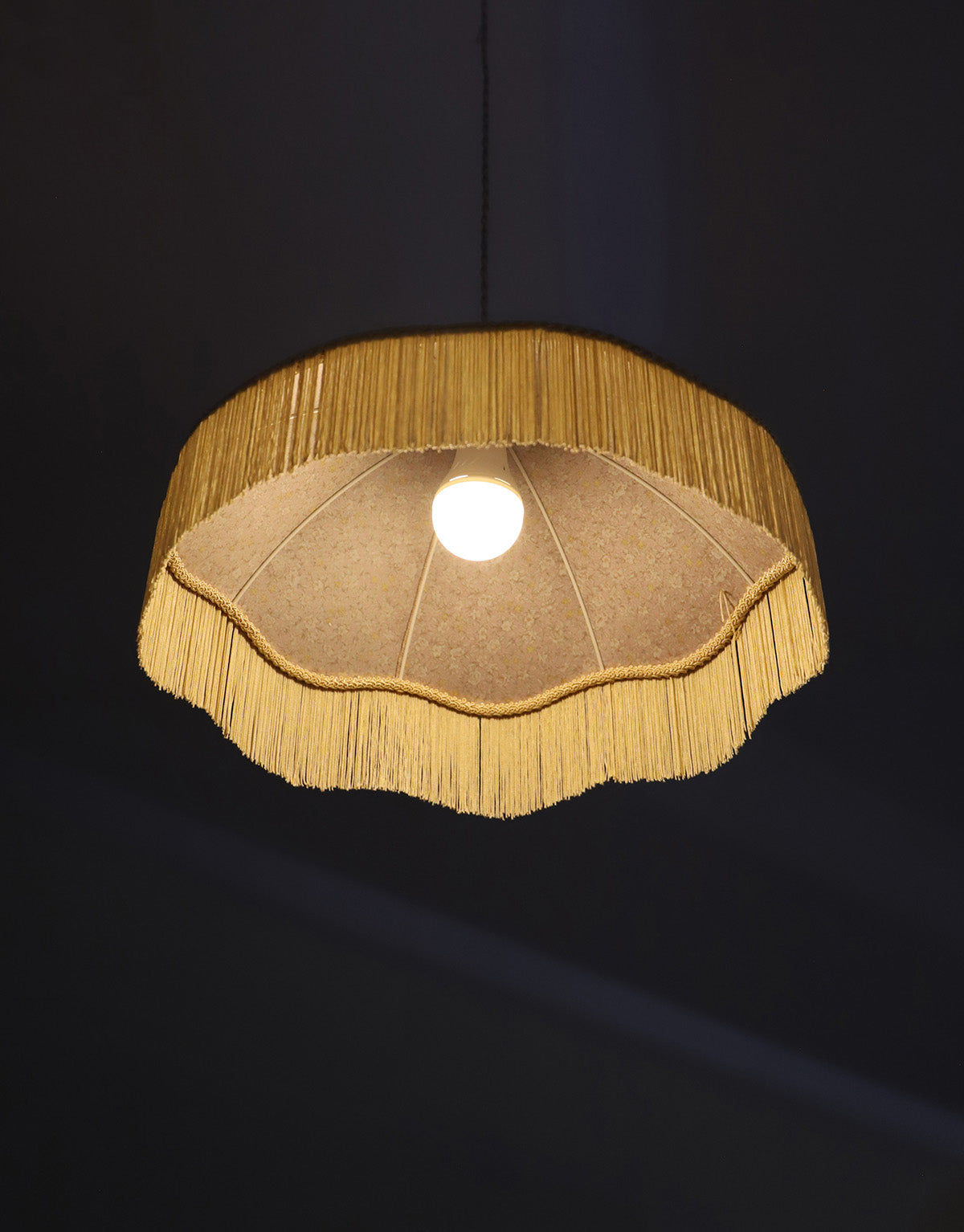 Vintage Umbrella Pendant Light with Print and Fringes – 45 cm