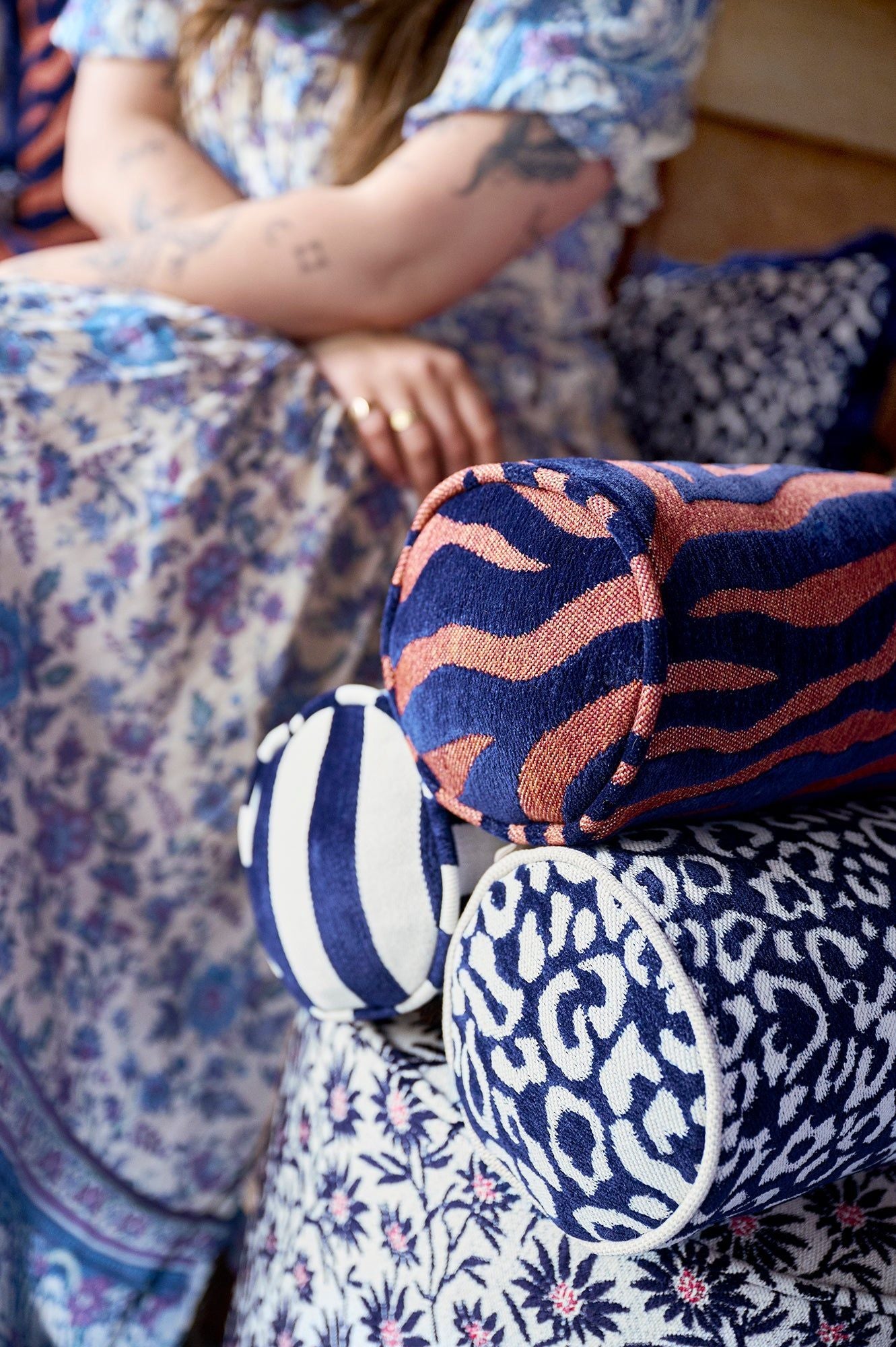 Bolster Maya Navy