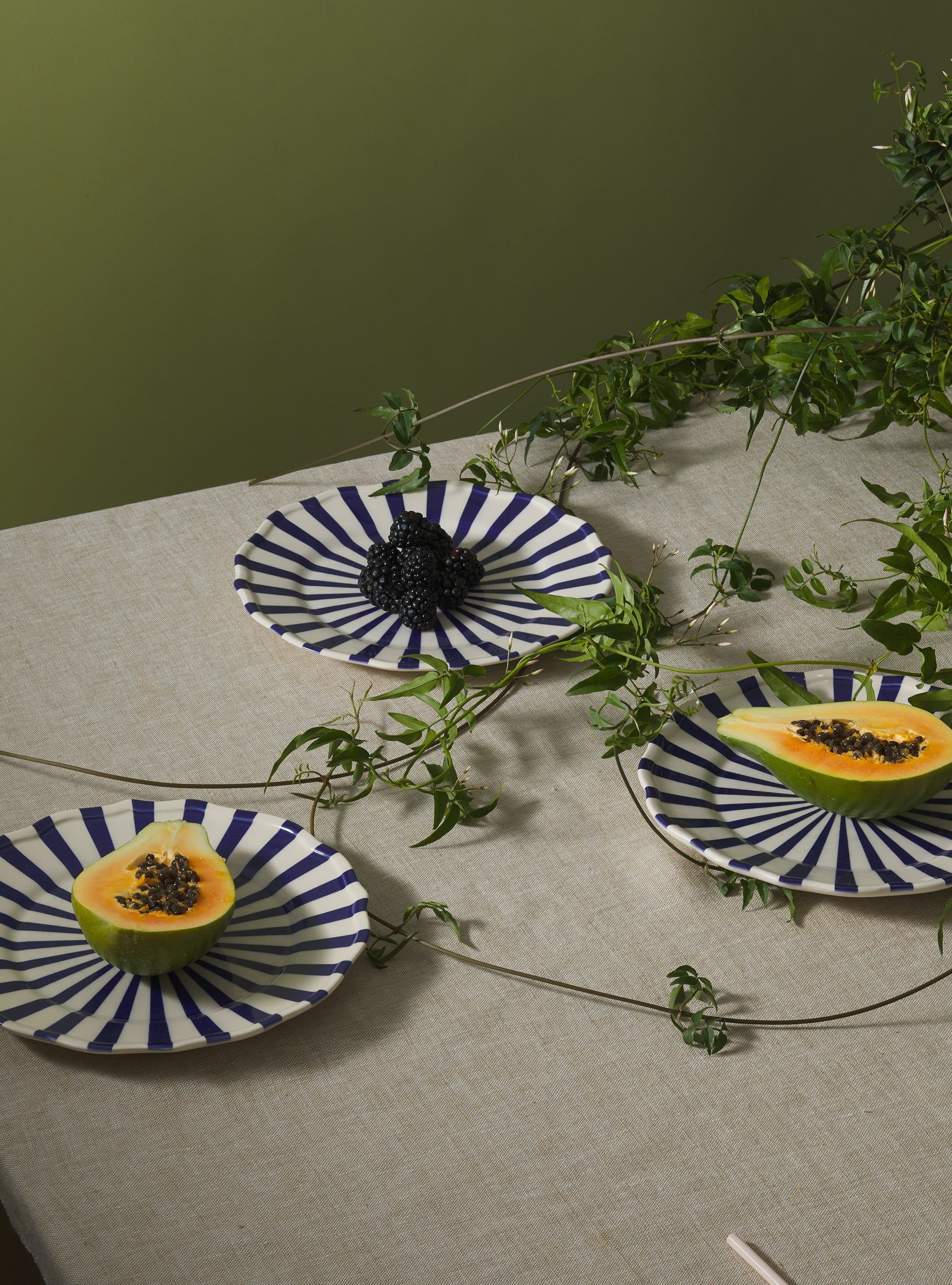 Mafalda 12 Piece Dinnerware Set with Pasta Bowl - Special Edition