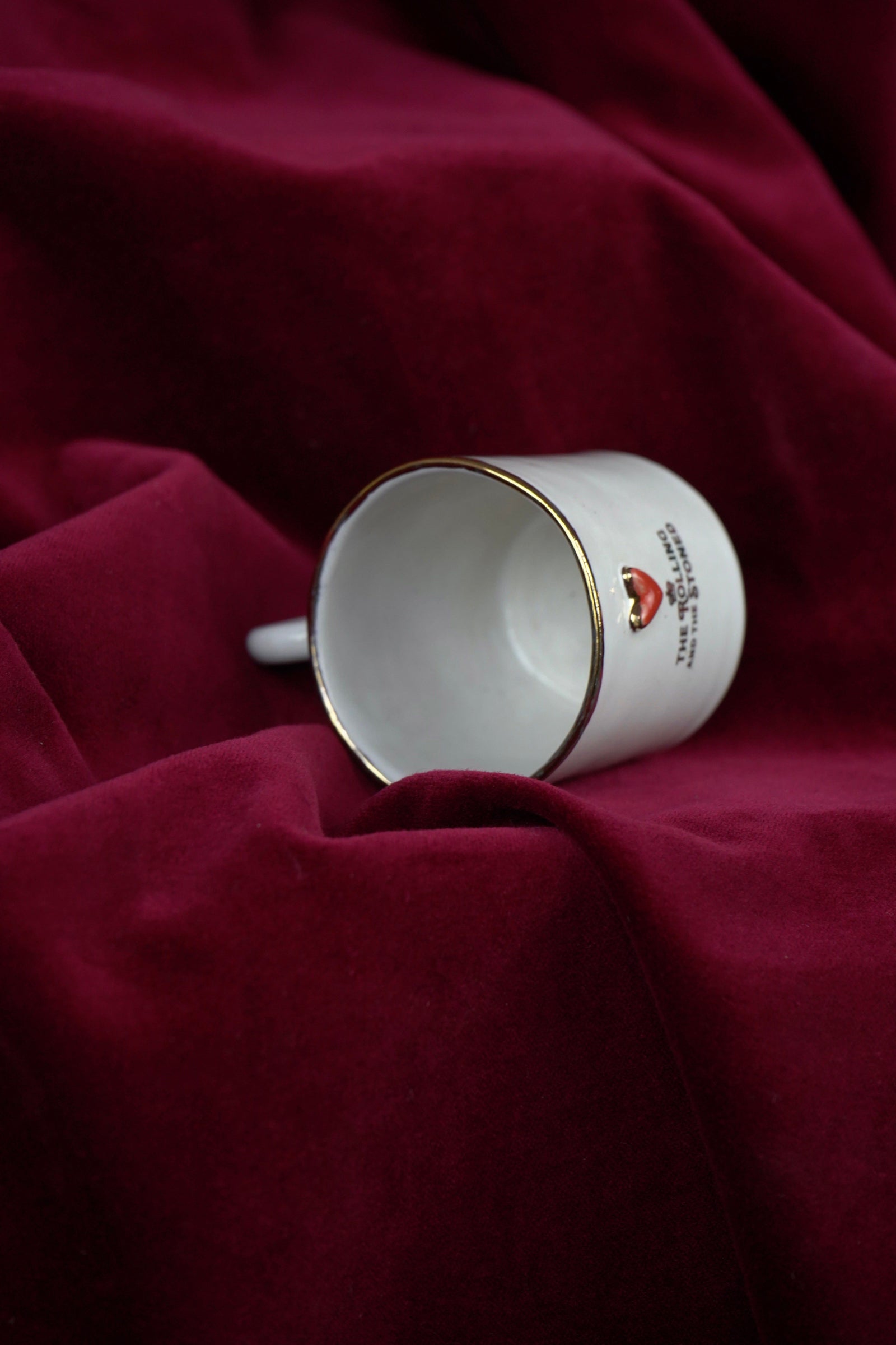 Lover's Heart Espresso Rim of Gold