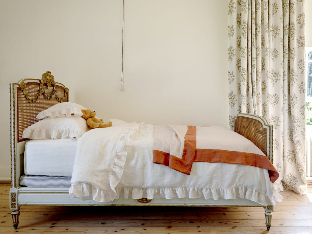 Linen Throw in English Rose with Terracotta Border