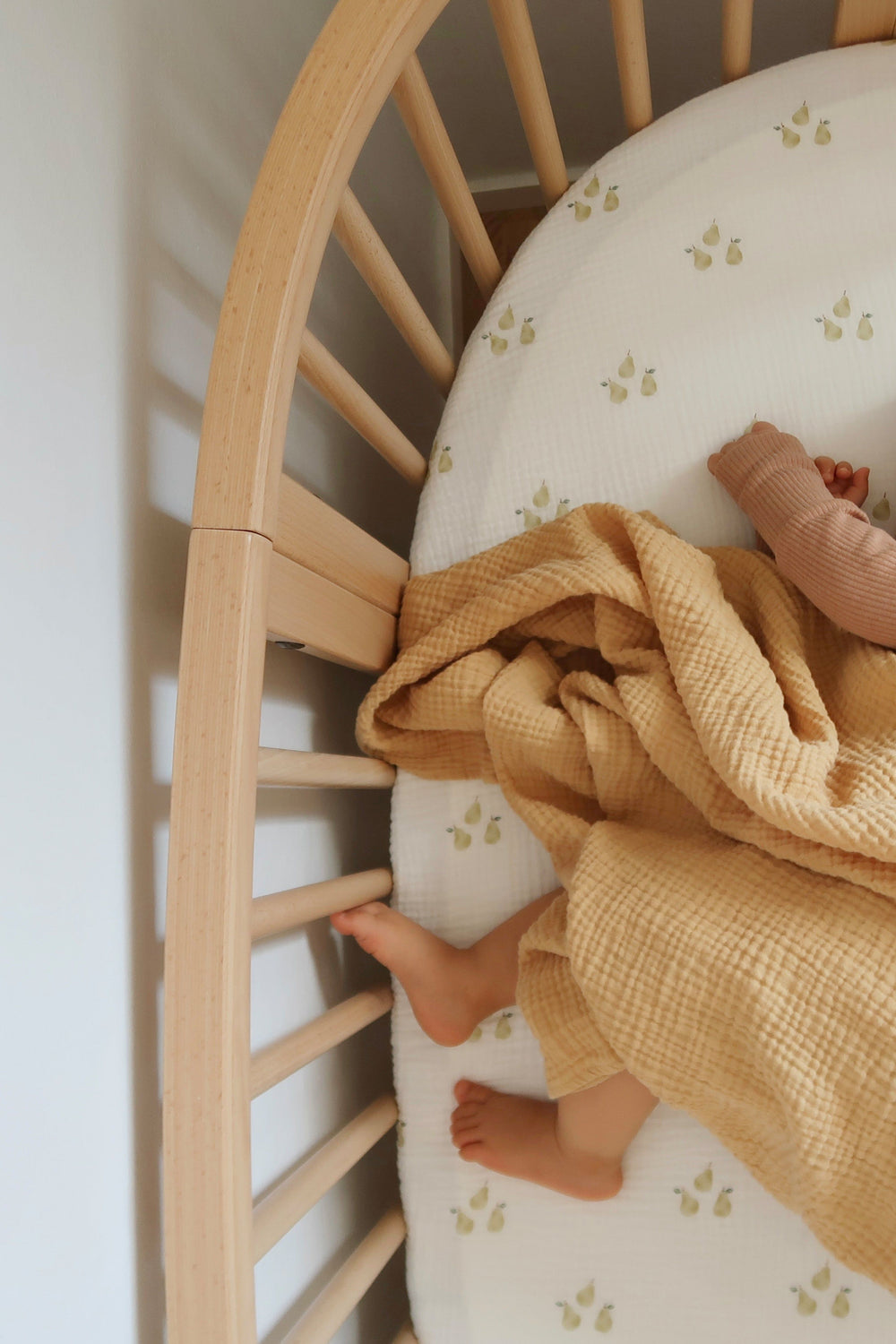 Soft Crib Sheet – Pear