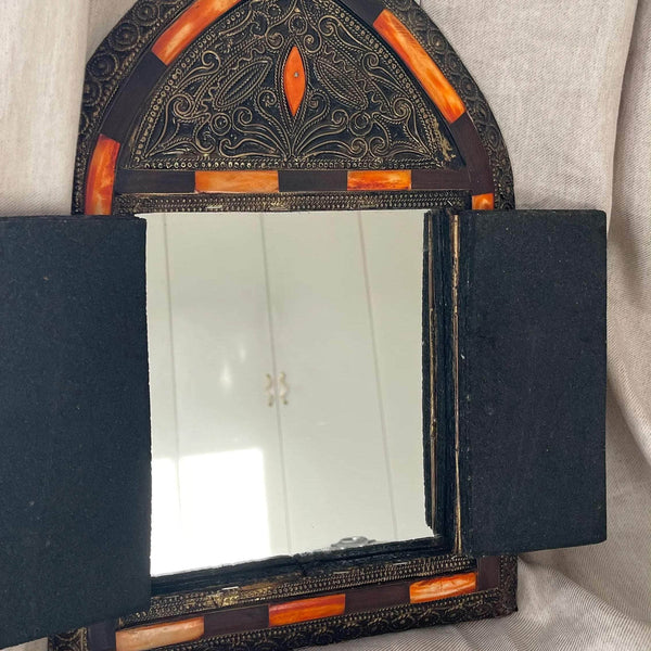 Wall Mounted Vintage Decorative Mirror with Doors