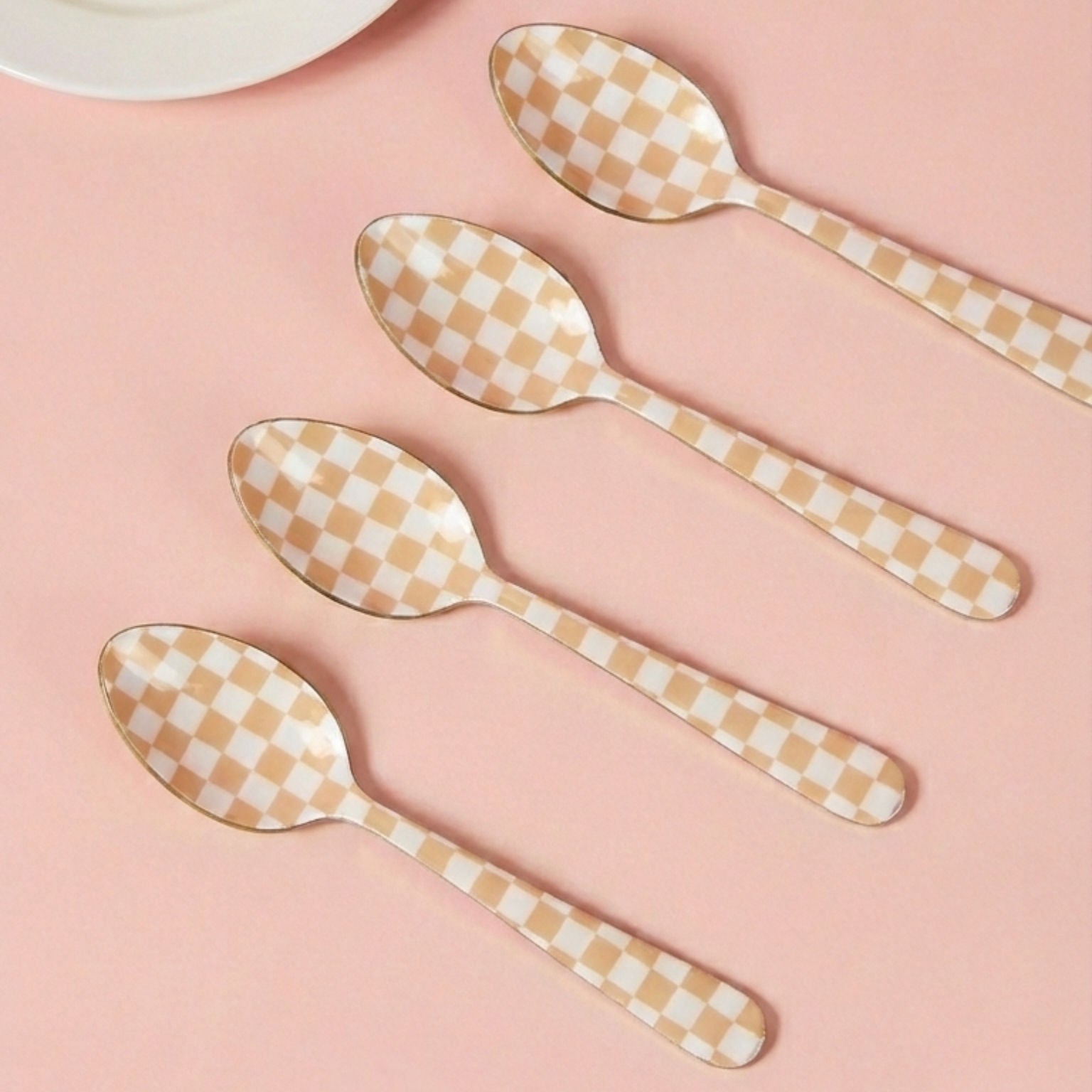 Checkered Enamel Spoon Set – (Set of 4) , 5.4 x 1 Inches