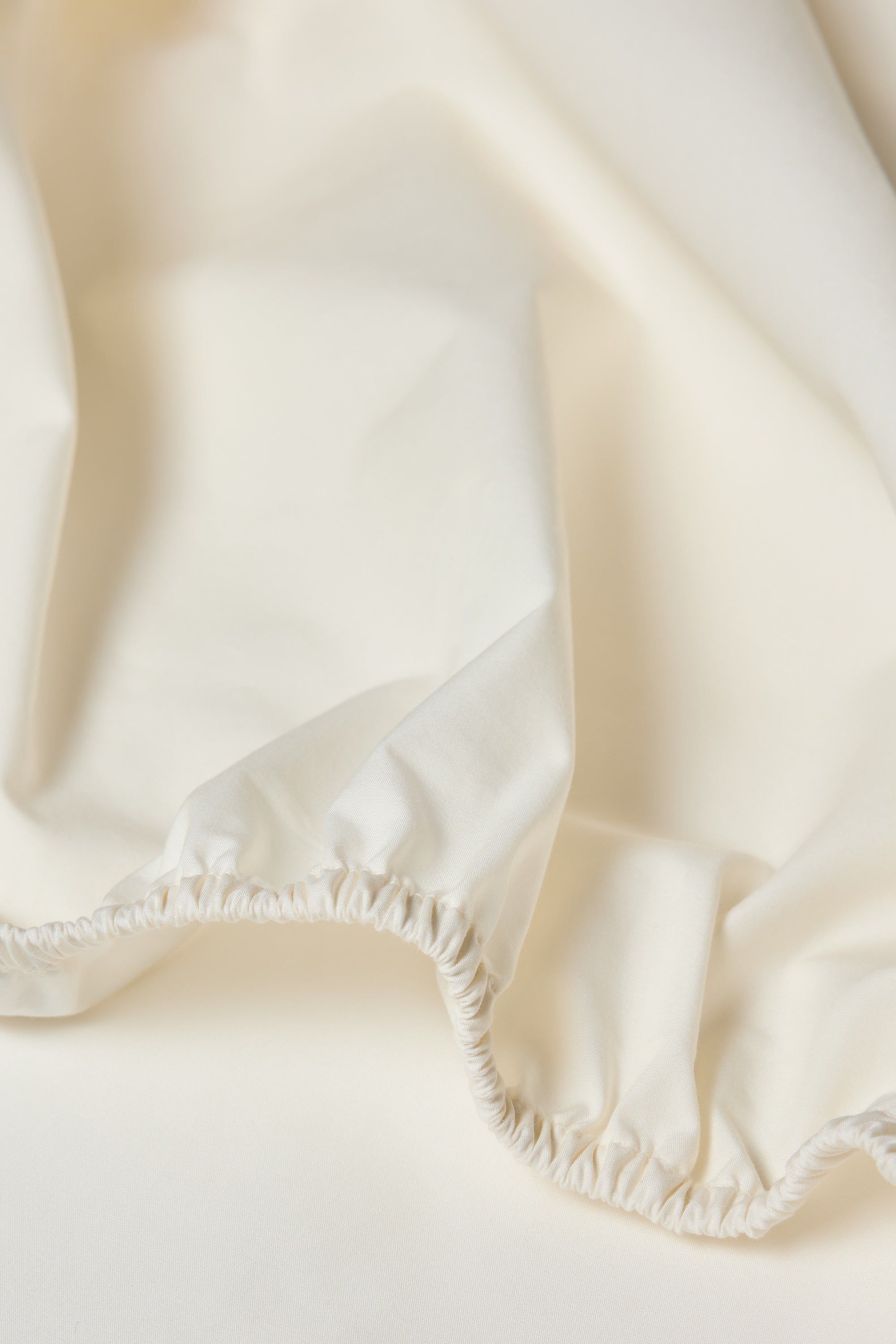 Percale Organic Cotton Fitted Sheet - Iridescent Ivory