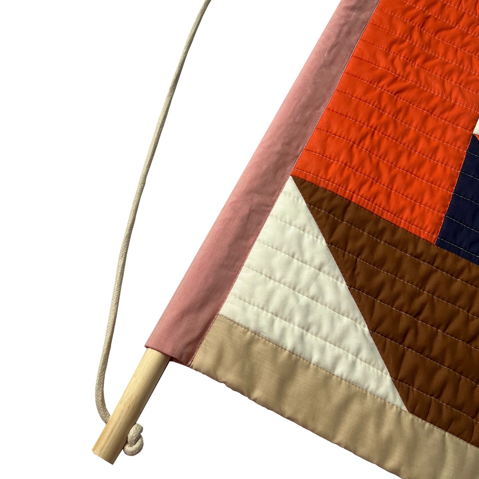 Wall Hanging Pole and Rope for Quilted Wall Hangings