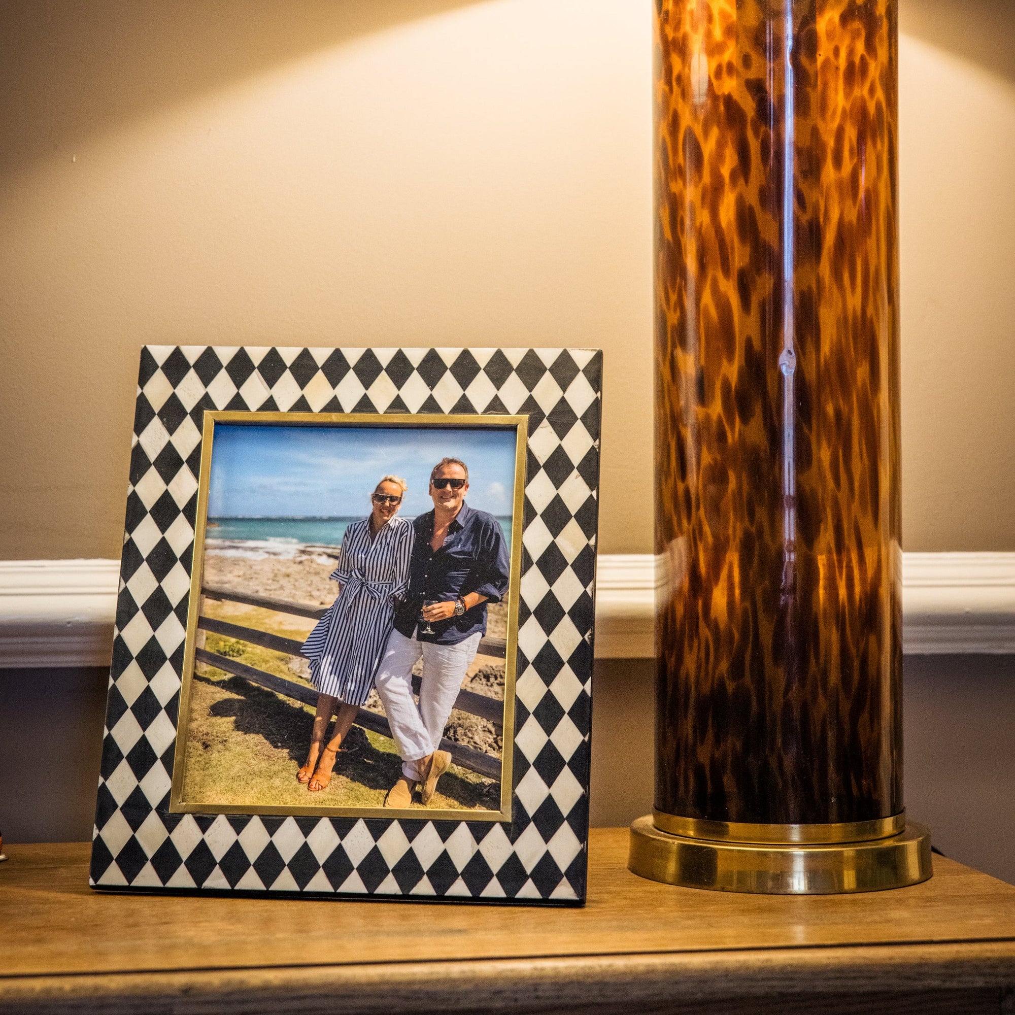 Large Photo Frame | Black & White | Harlequin