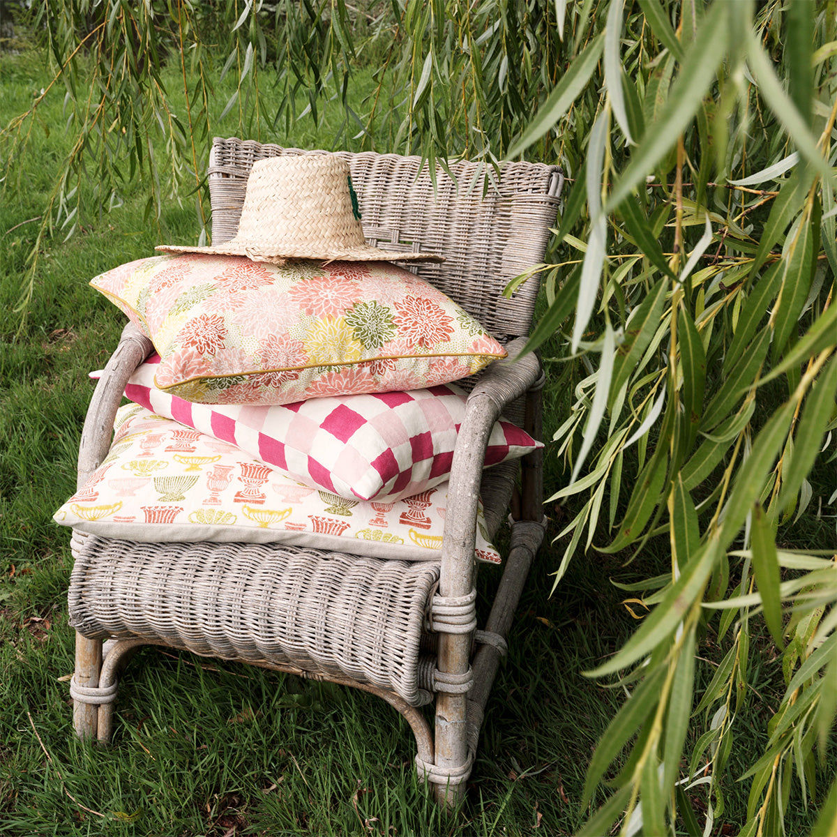 Cushion Chequer Pinks