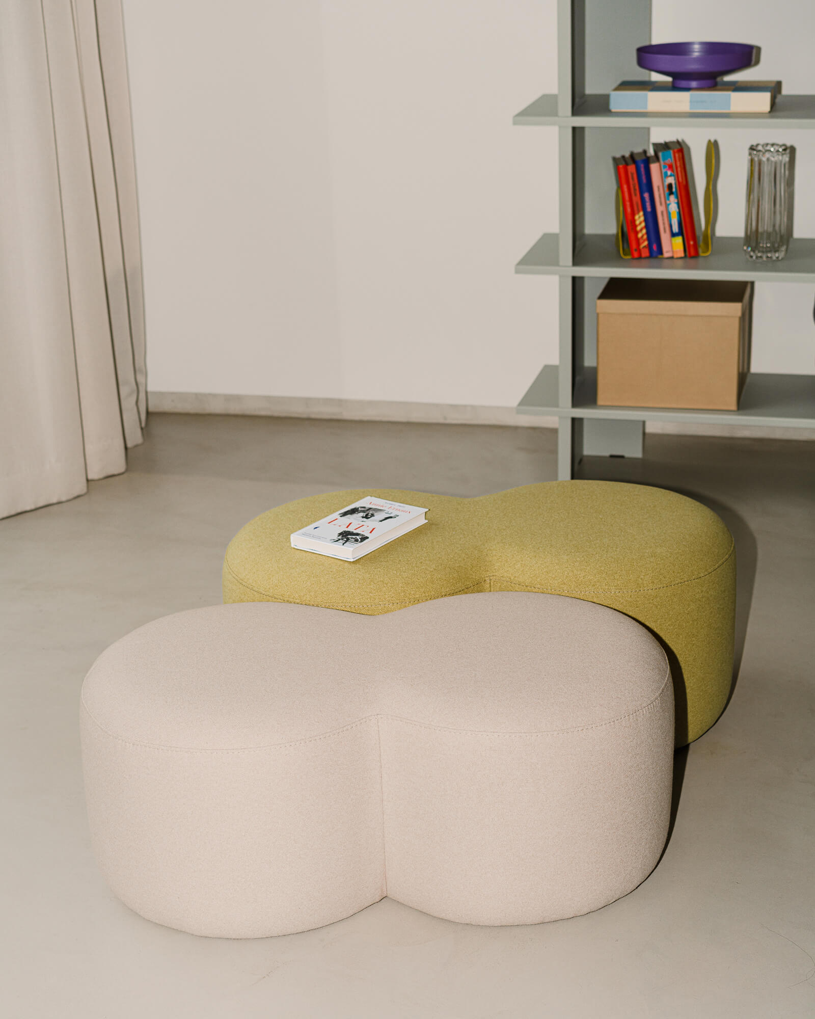 Umbo Pouf-